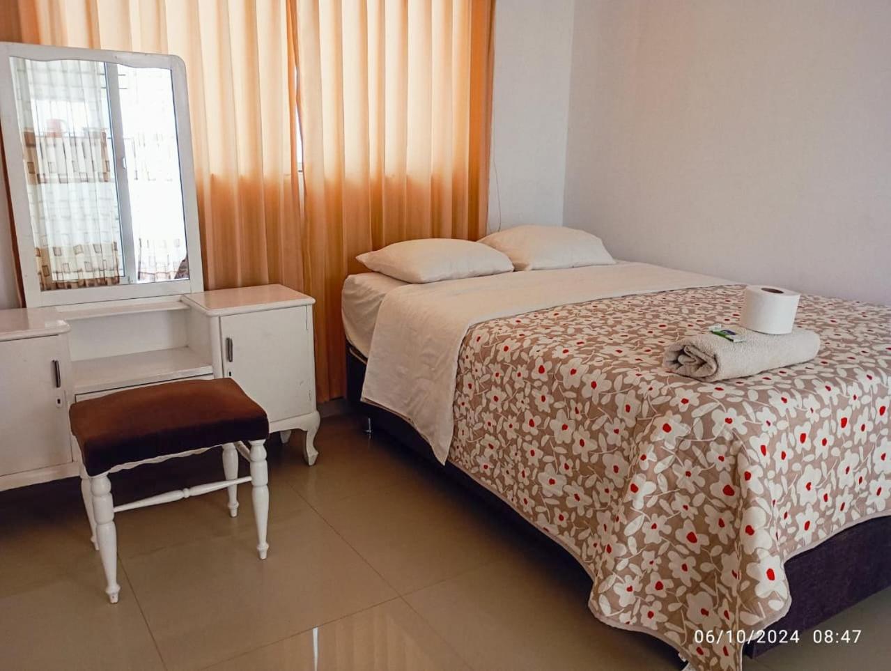 Deluxe Double Room (2 Adults + 1 Child) photo 2