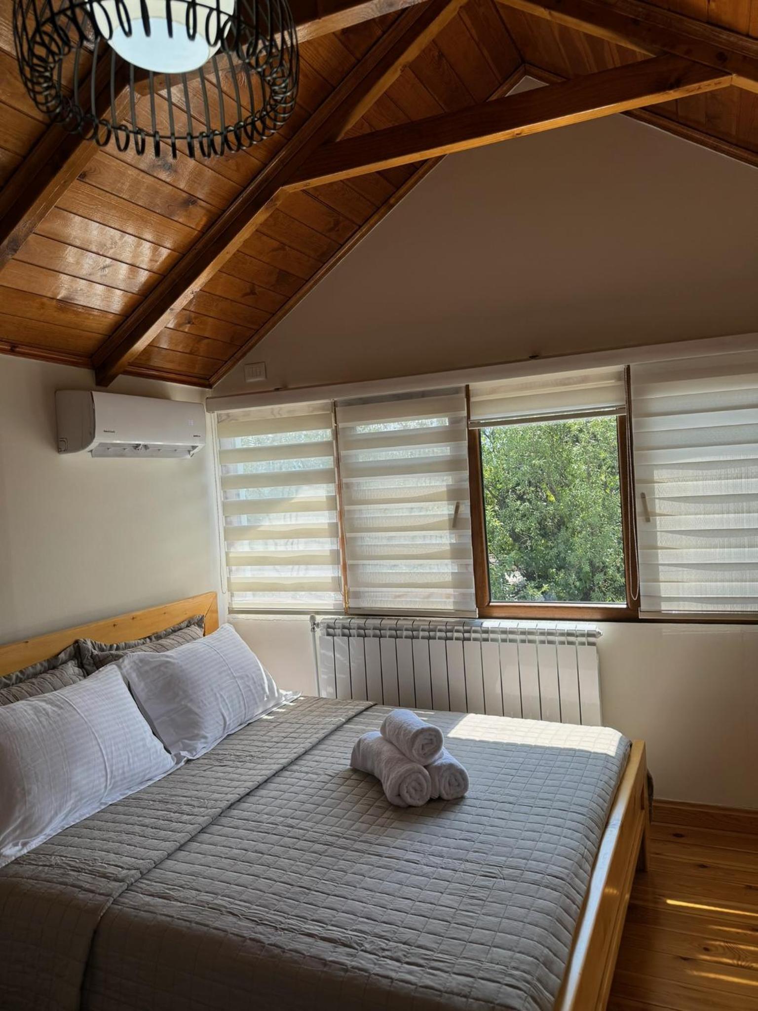 Three-Bedroom Villa photo 2