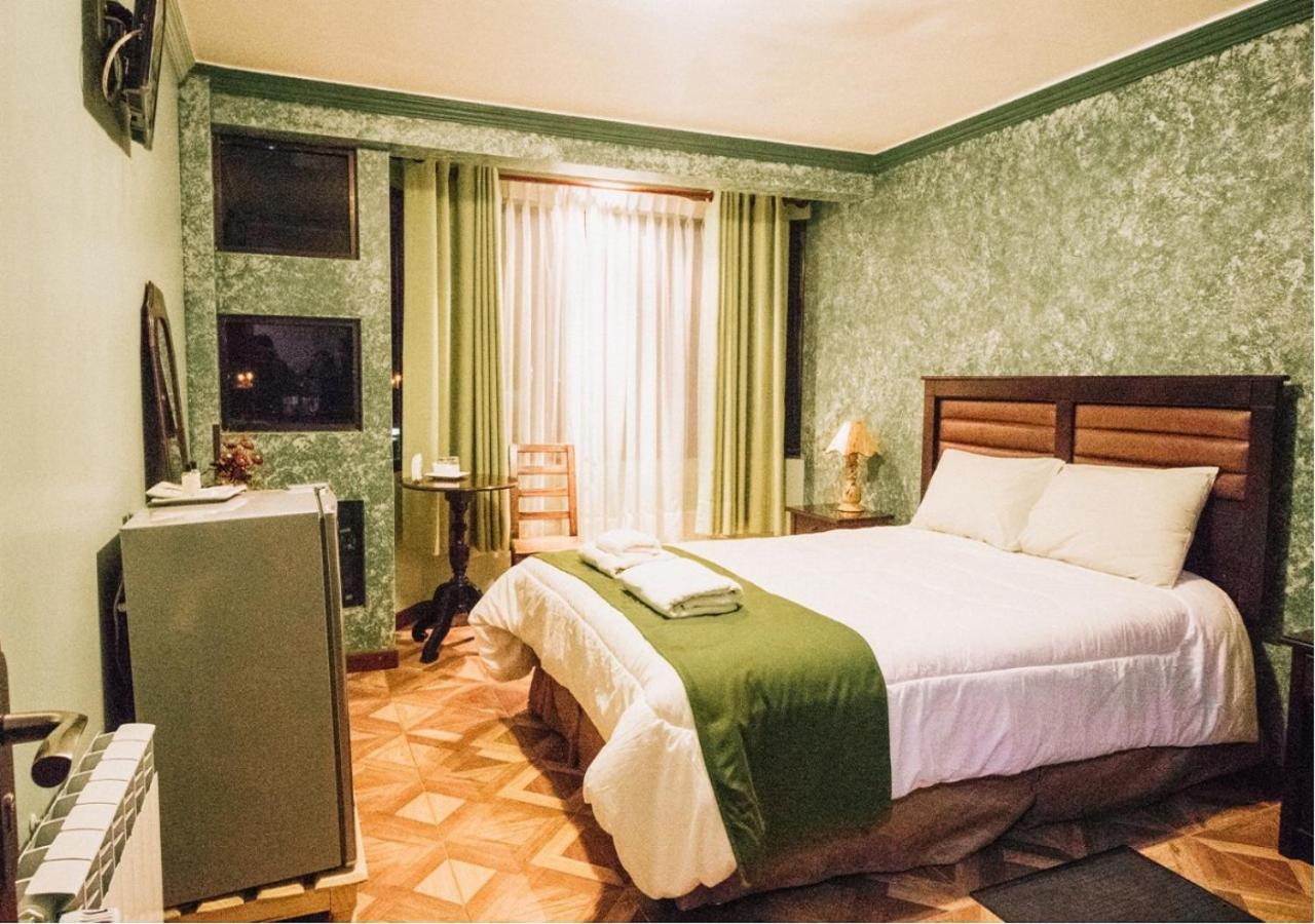 Double Room with Shared Bathroom