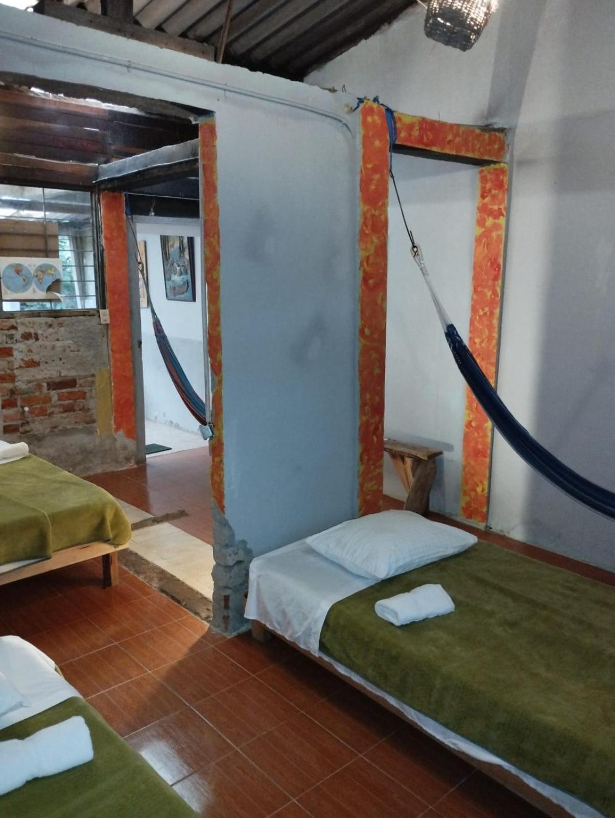 Bed in 4-Bed Mixed Dormitory Room photo 3