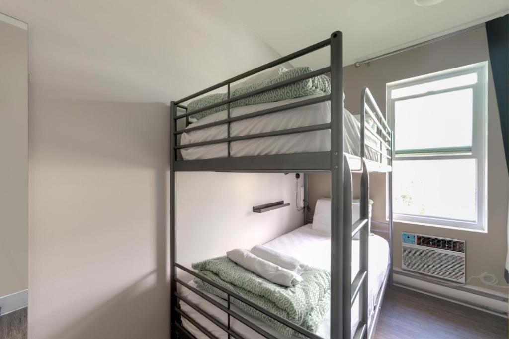 Budget Twin Room photo 1