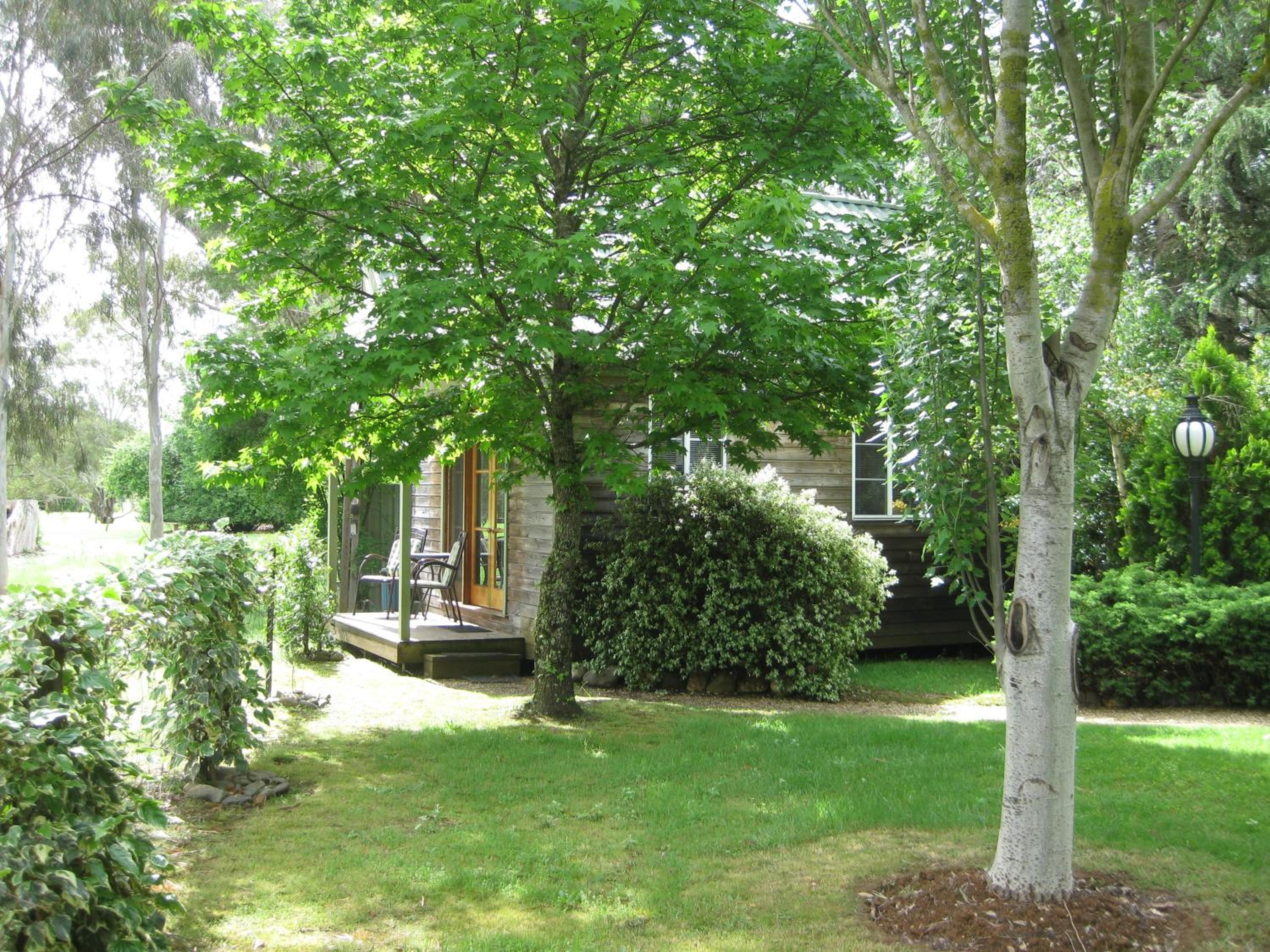 One-Bedroom Chalet (No pets) photo 2