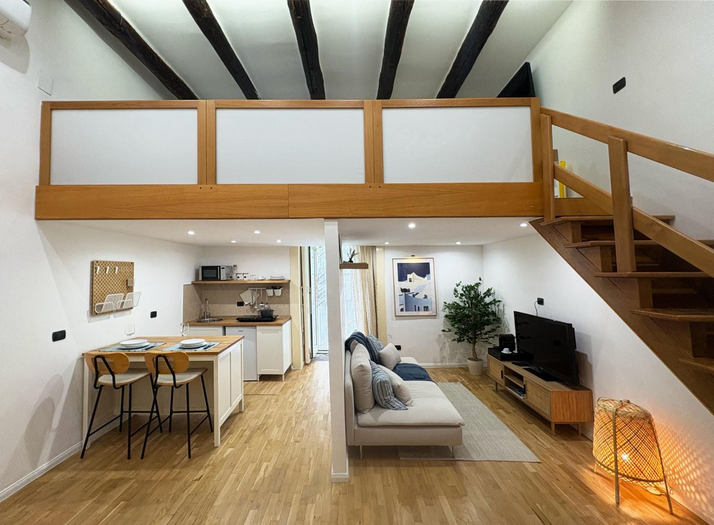 One-Bedroom Apartment