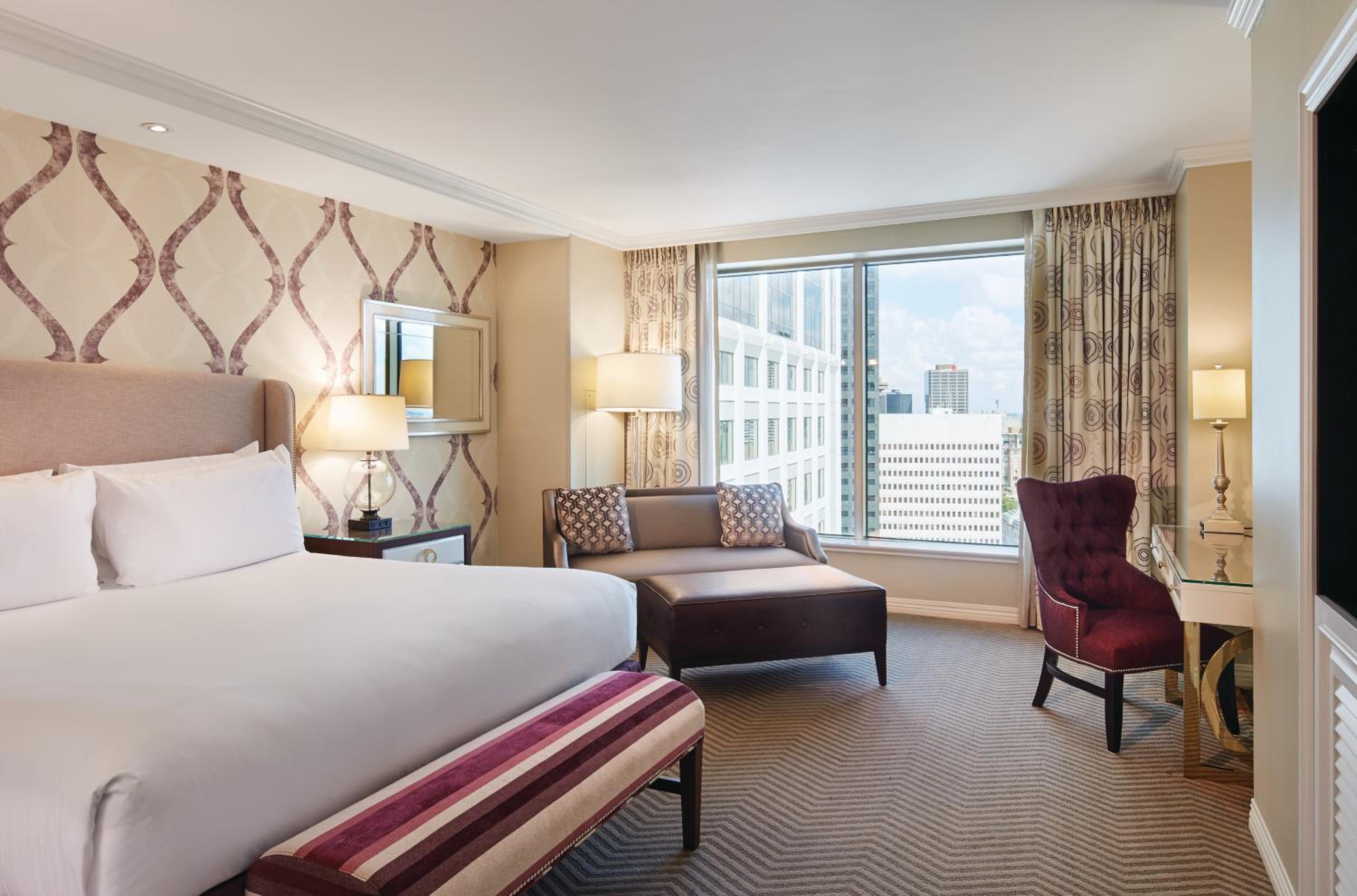 Harrah's Luxury Room, 1 King, City View - Photo 1