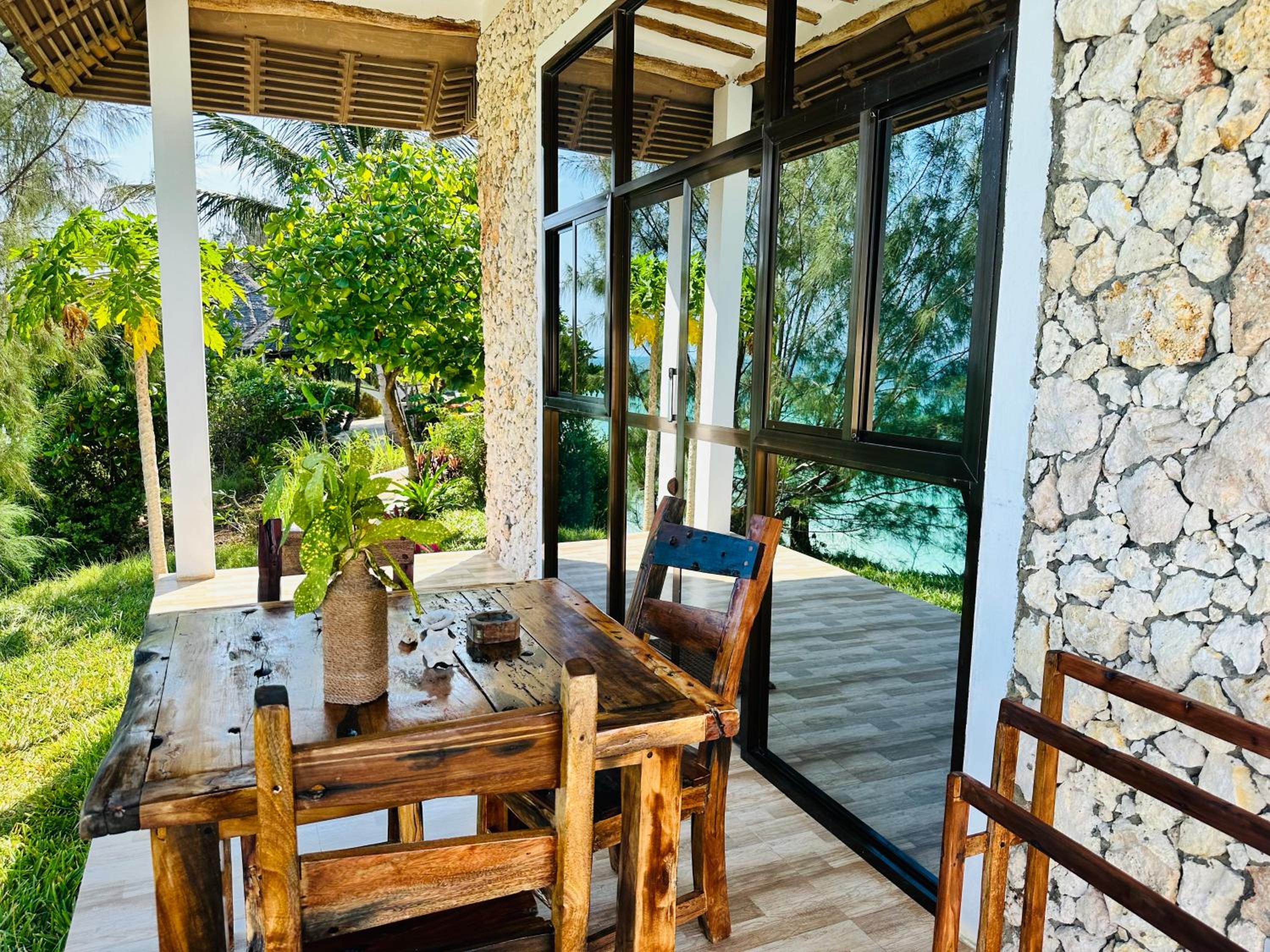 Superior Suite with Sea View photo 2