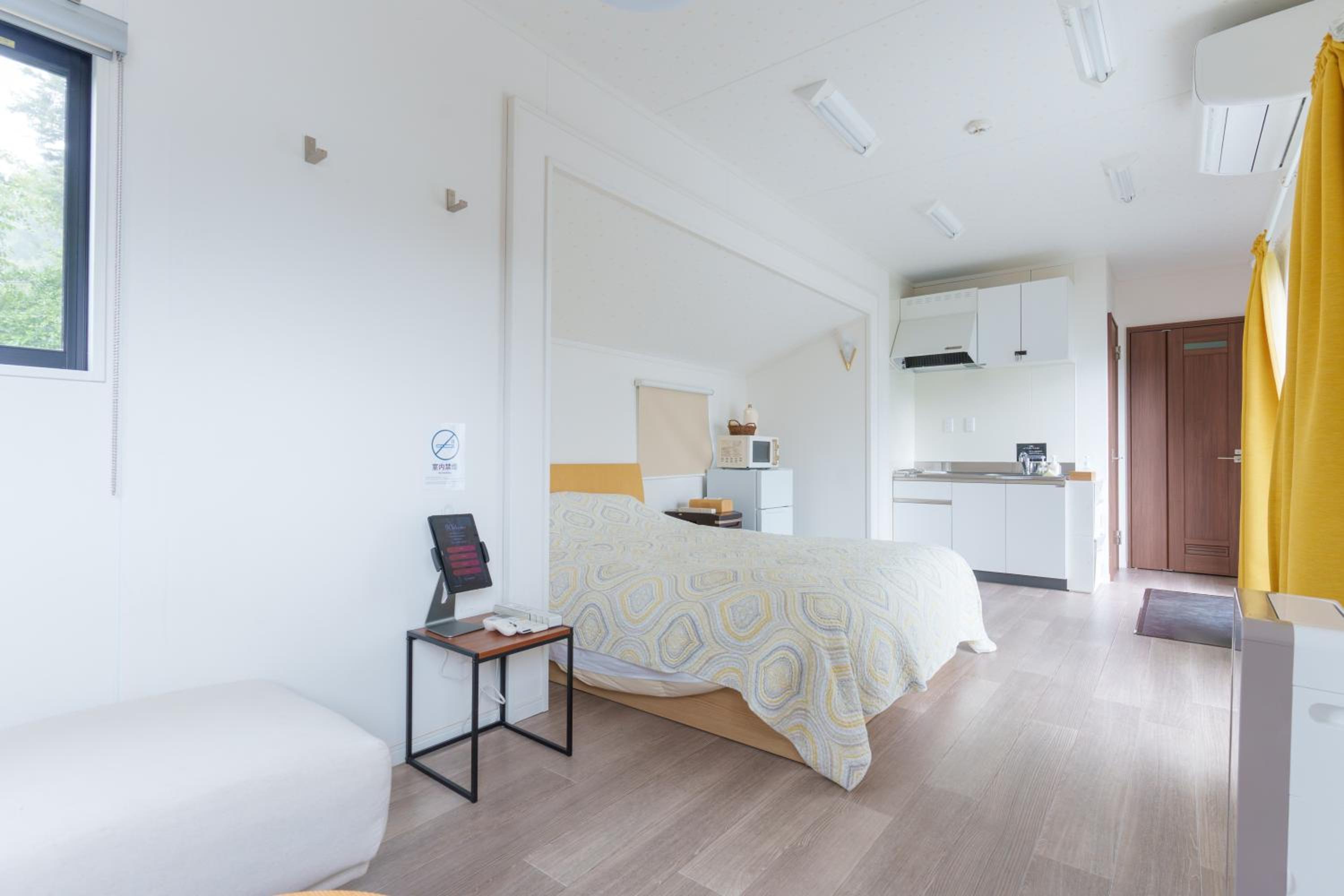 Queen Room - Photo 21