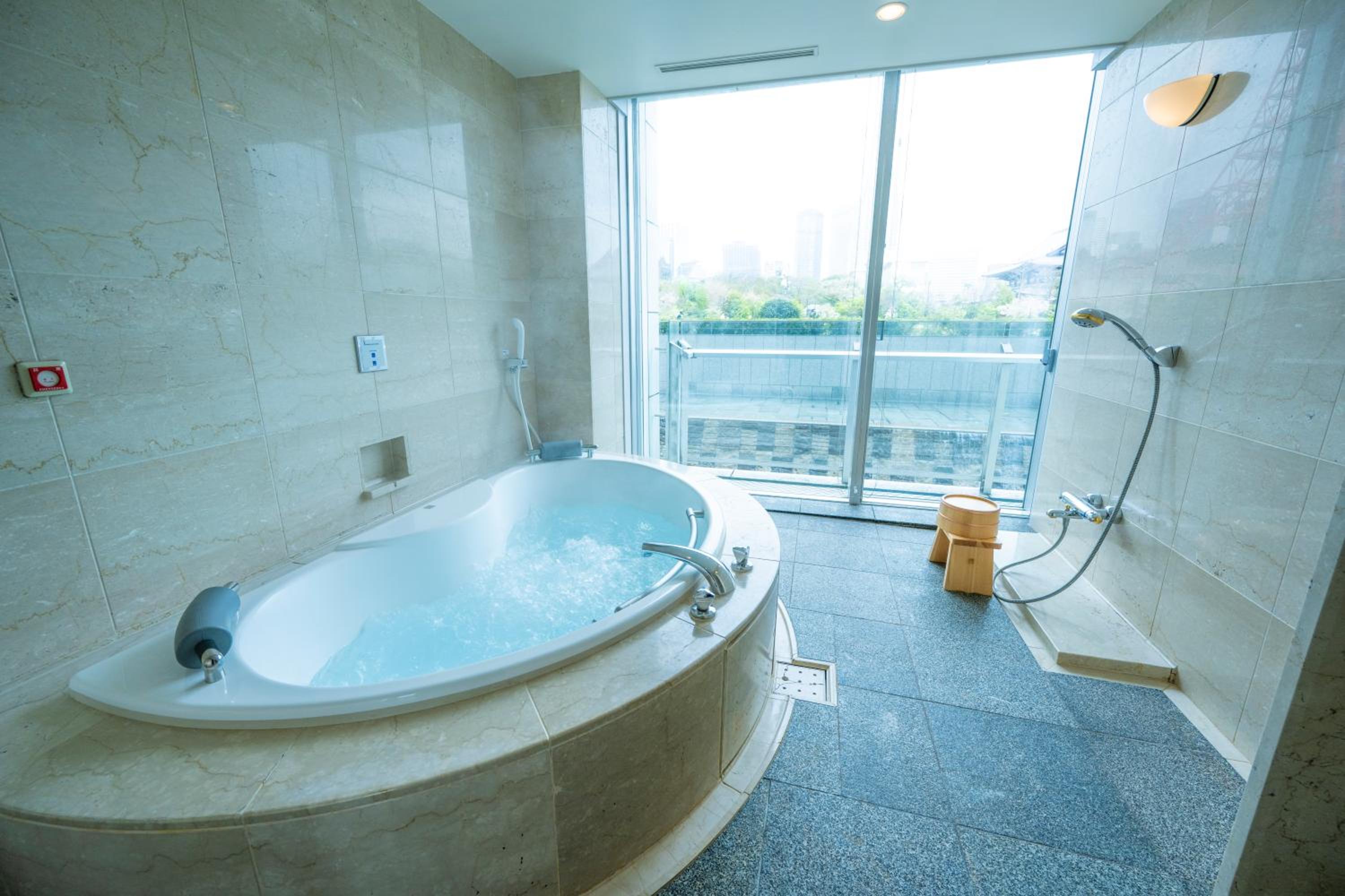 Garden Luxury Suite Room with Tatami Area – Non-Smoking photo Garden Luxury Suite Room with Tatami Area – Non-Smoking photo