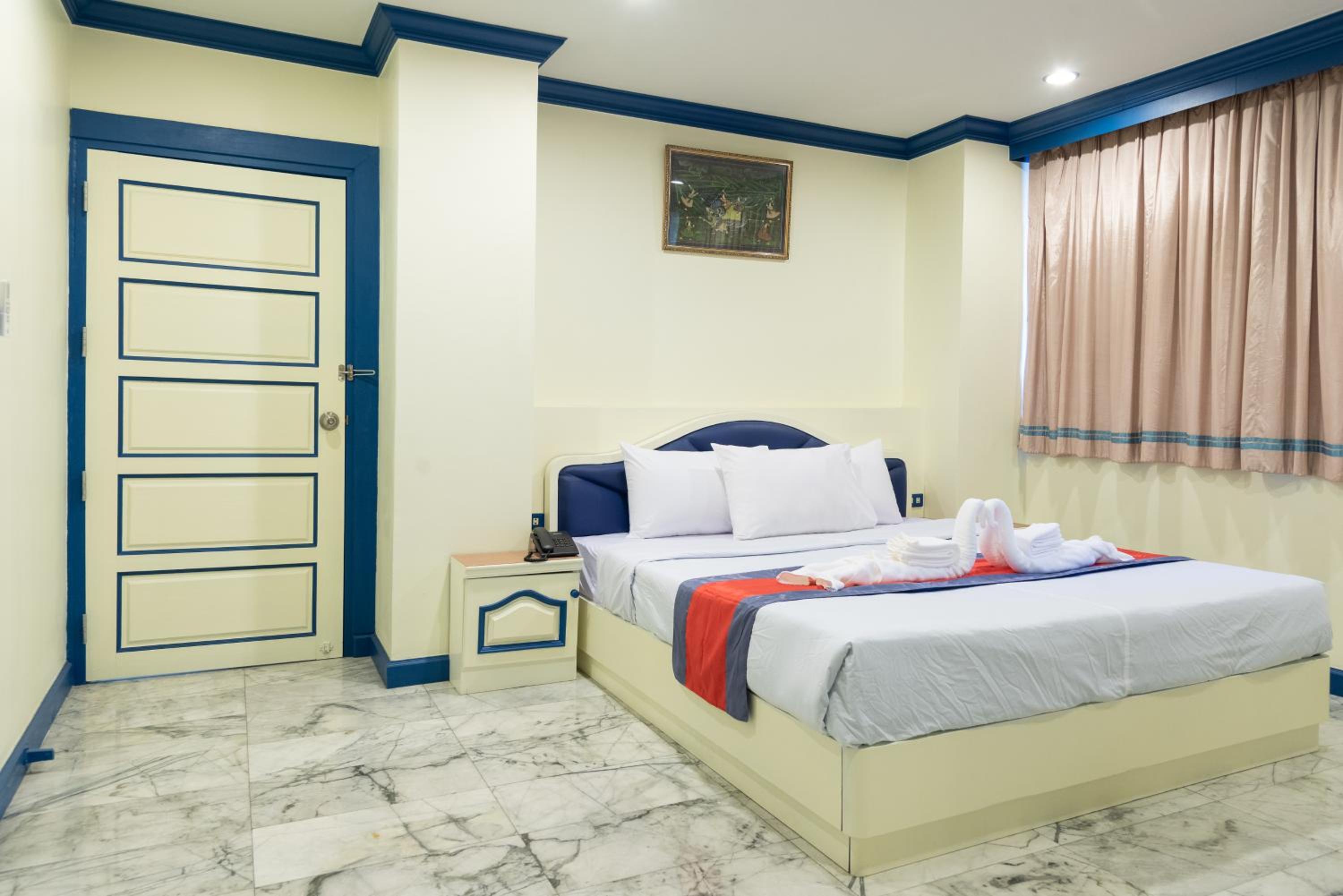 Superior King Room photo 2