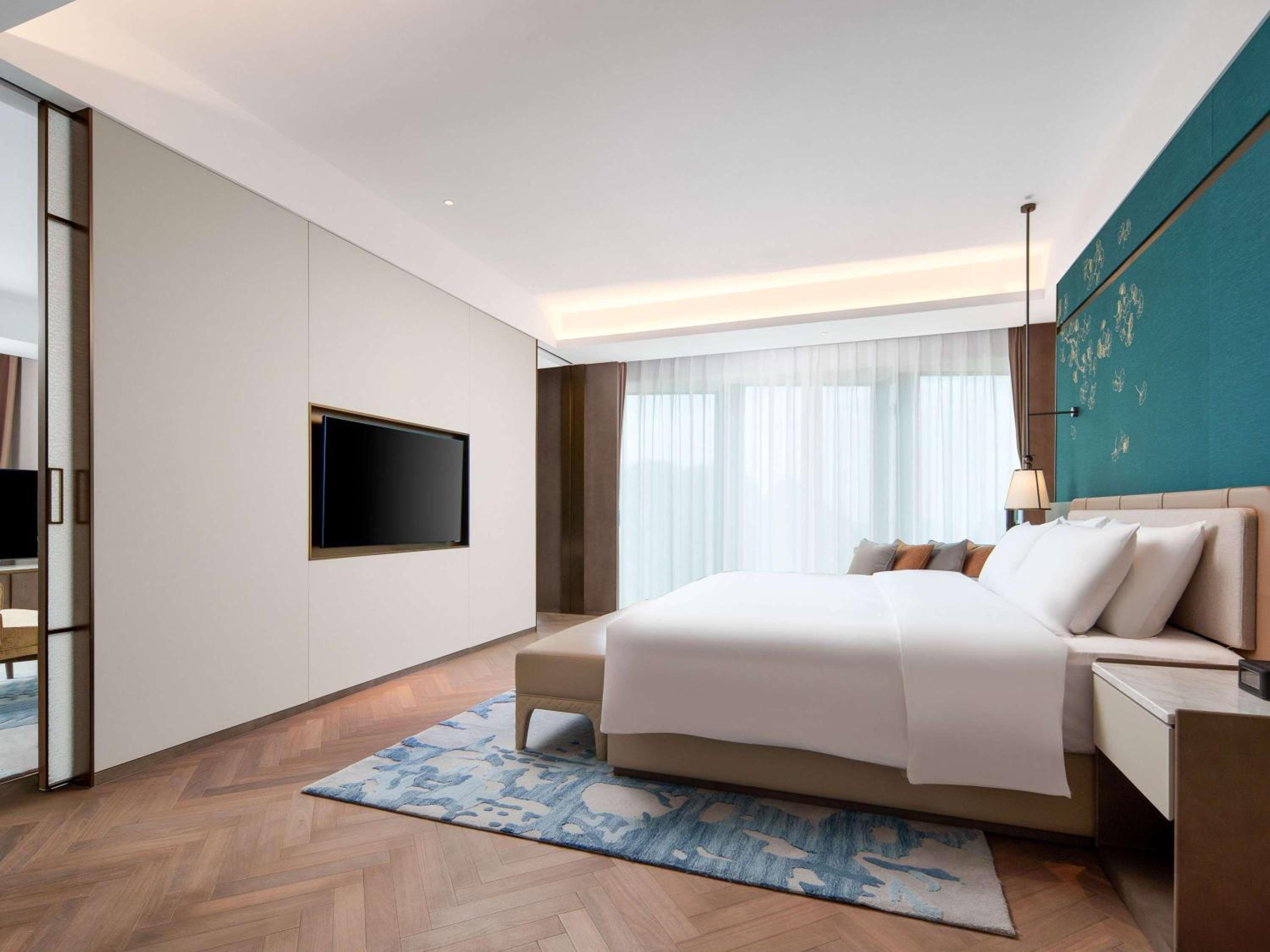 Exclusive King Suite