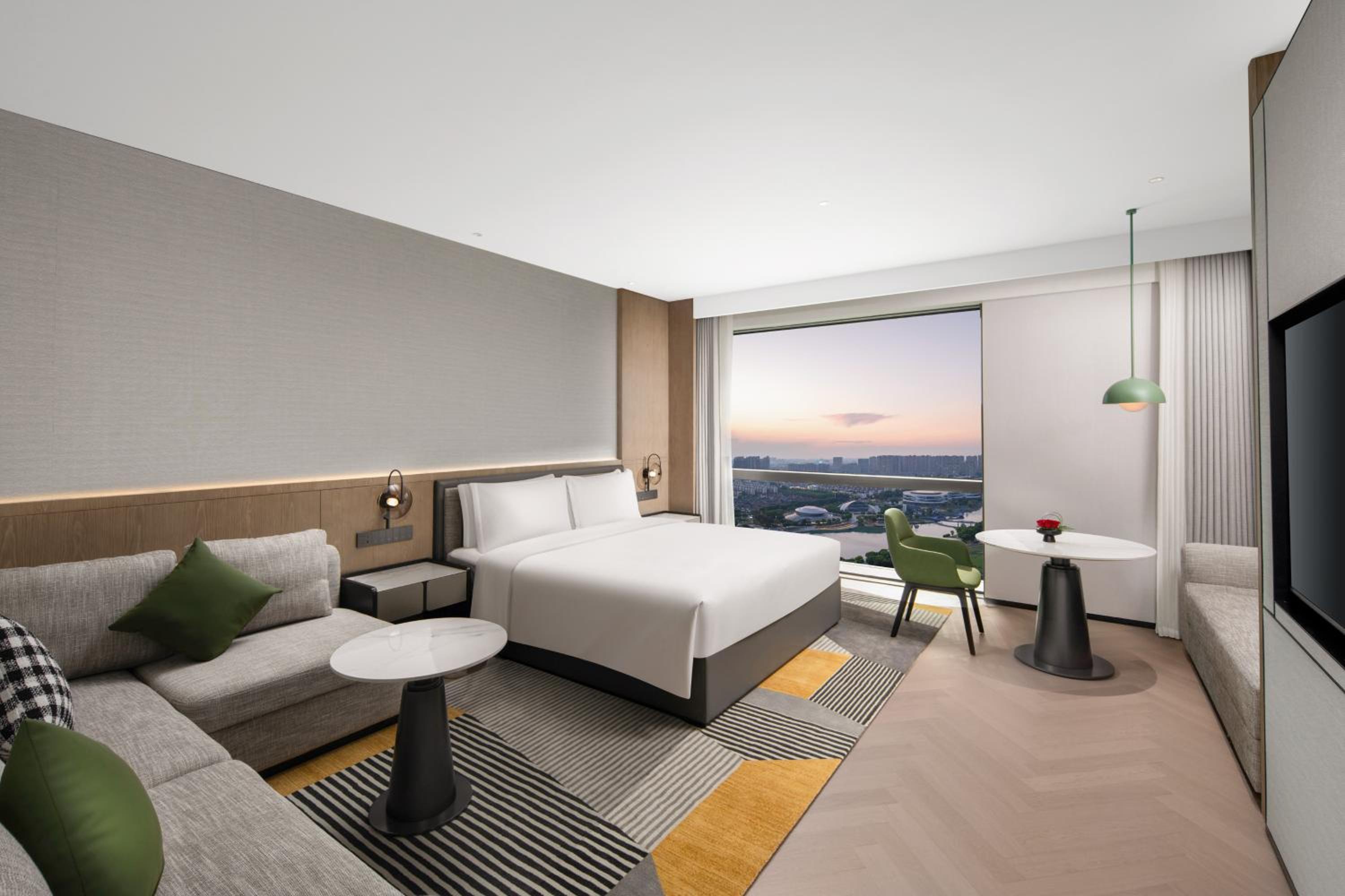 Standard King Room with River View photo 1