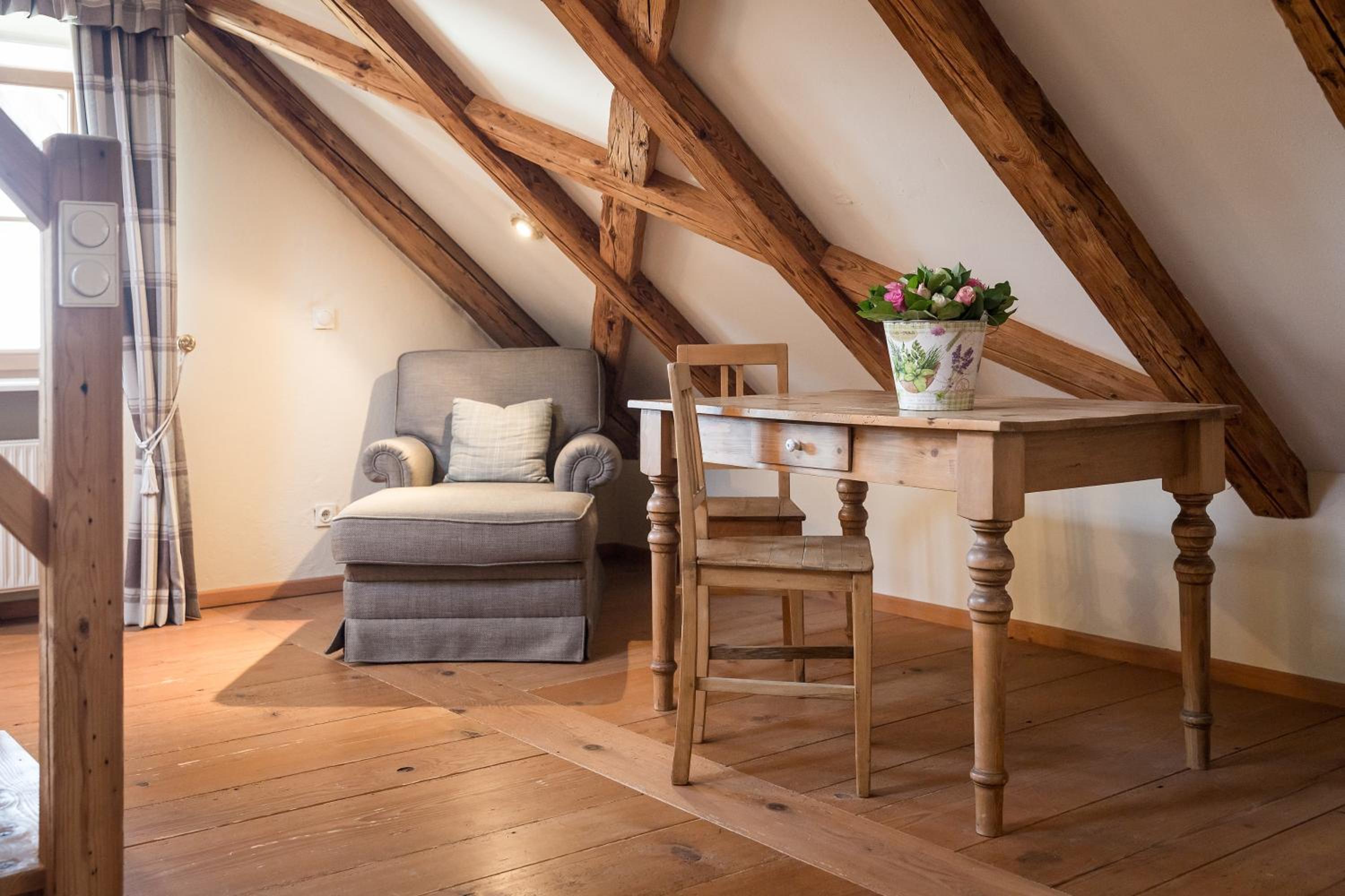 Deluxe Suite - Photo 6