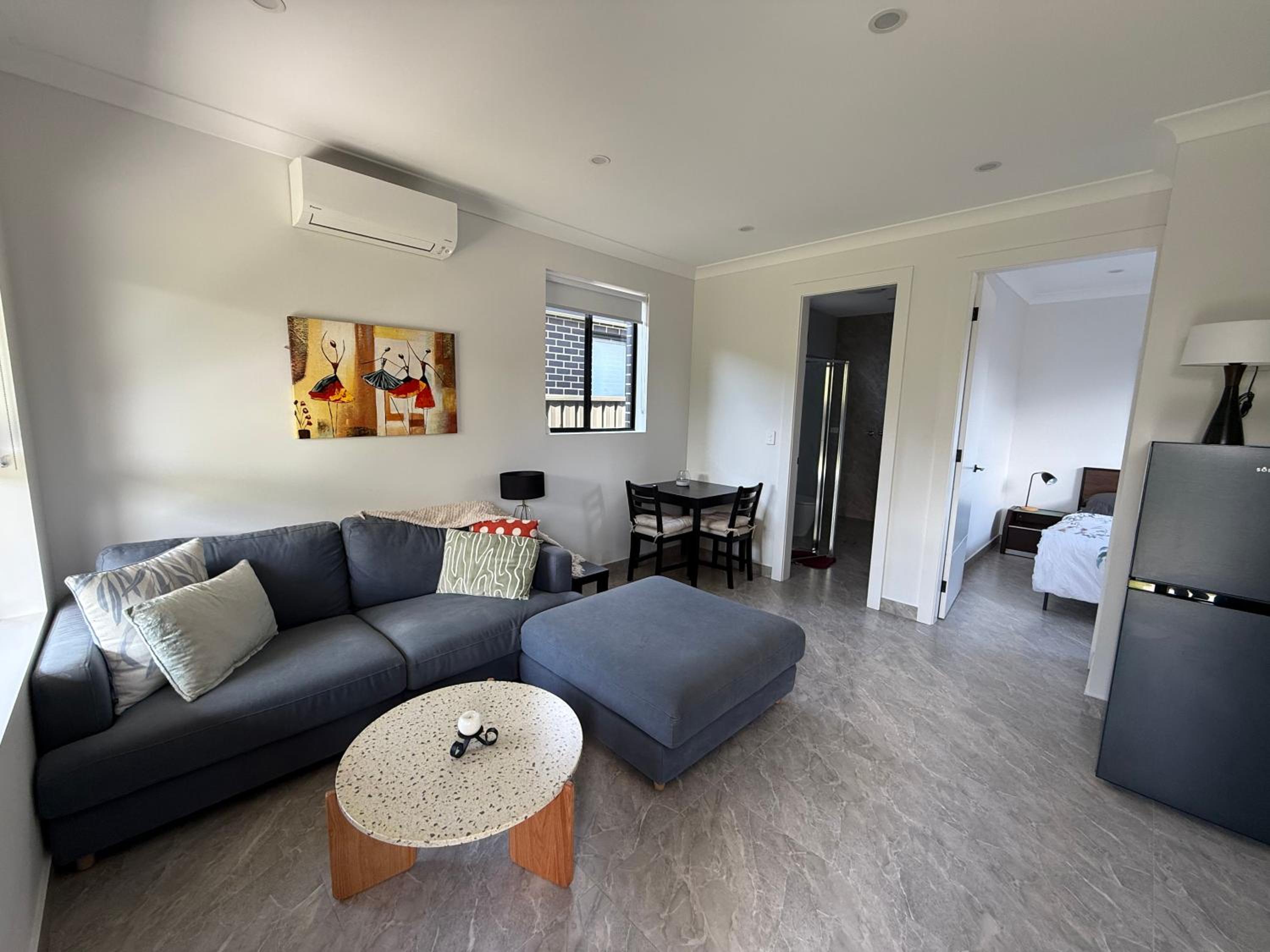 One-Bedroom House photo 3