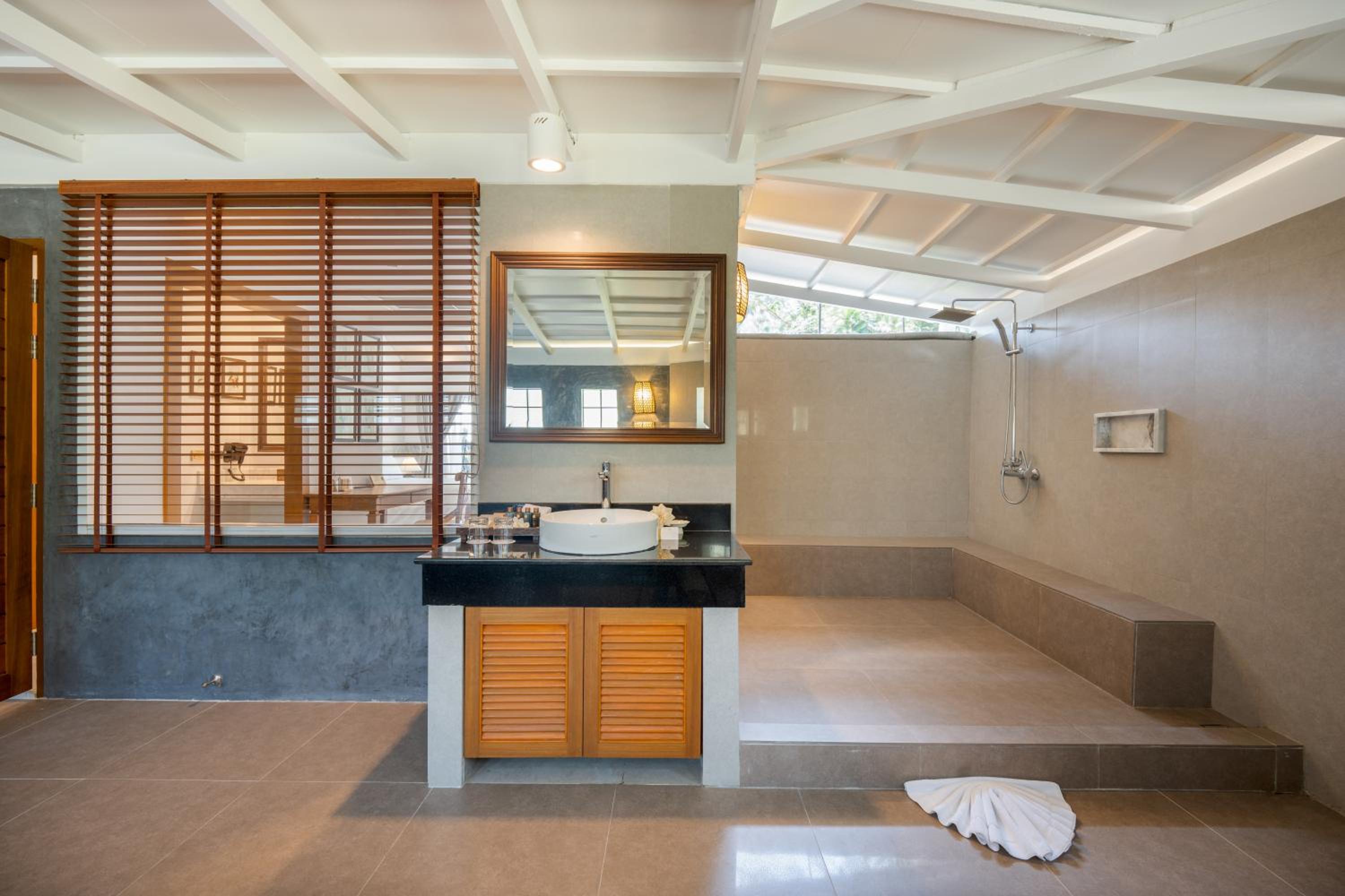 Beachside Cottage - Photo 2