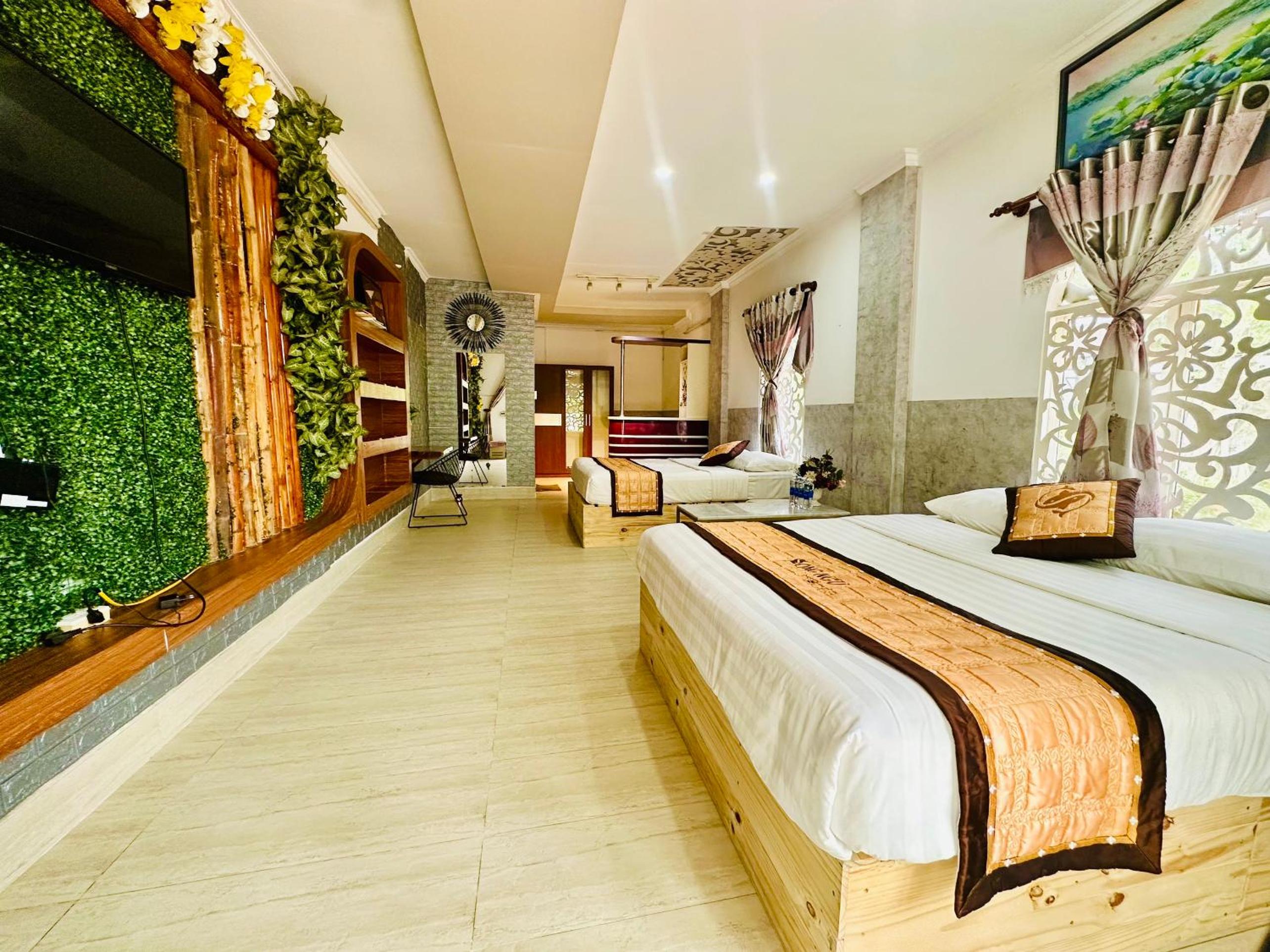 Deluxe Double or Twin Room photo 1