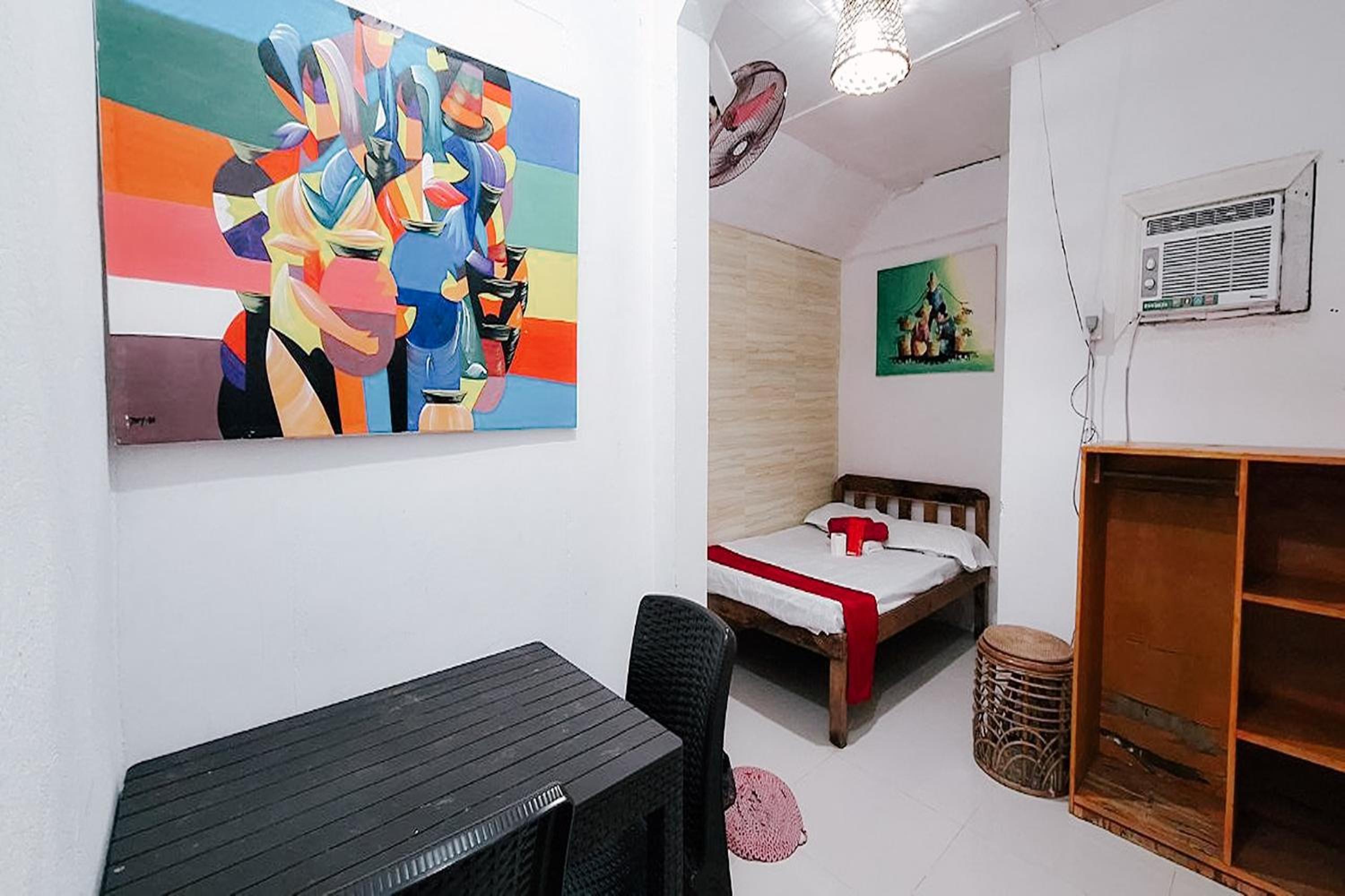 Standard Double Room with Shared Bathroom