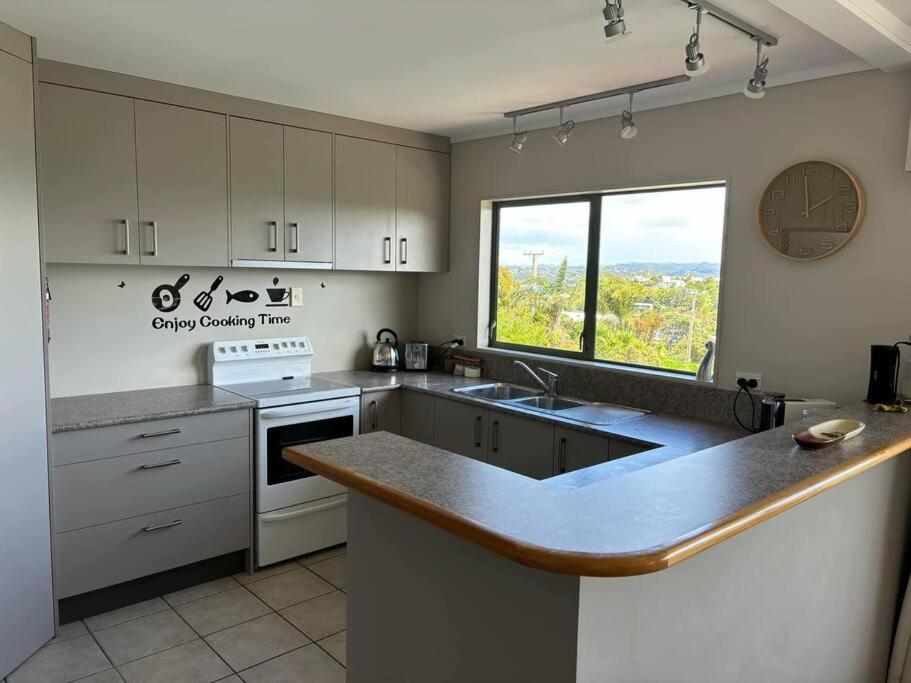 Four-Bedroom Vacation Home photo 2
