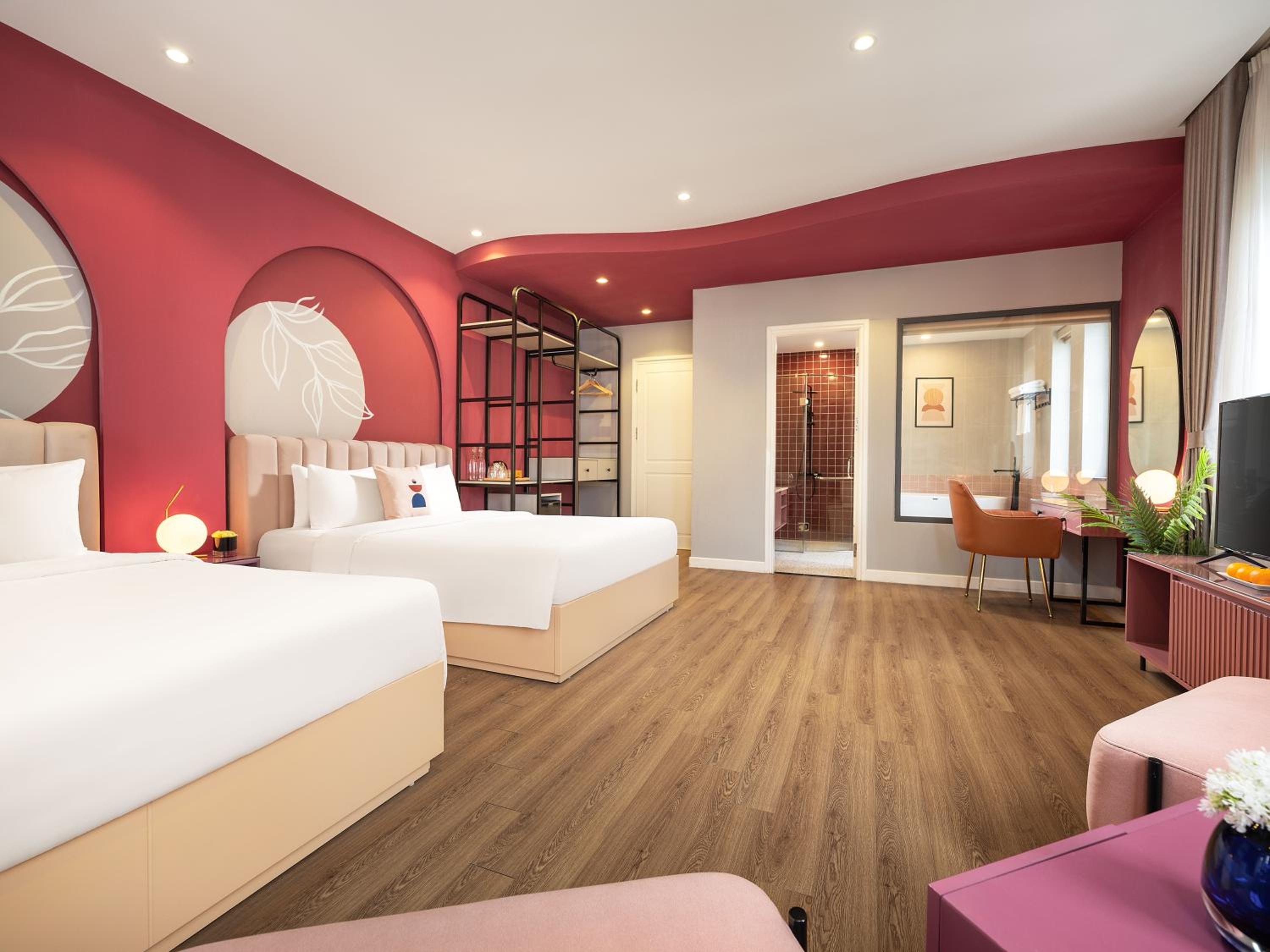 Quadruple Room with Bath photo 3