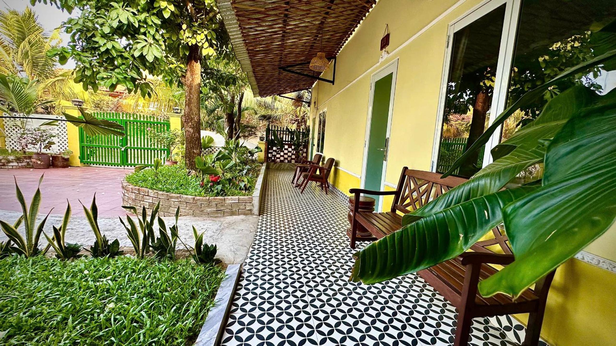 Triple Room with Terrace photo 2