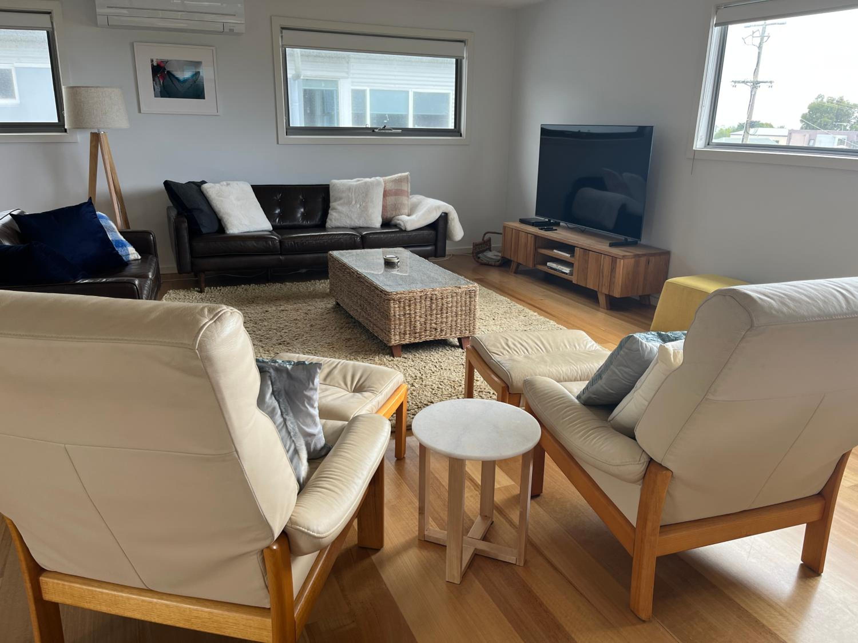 Three-Bedroom House photo 1