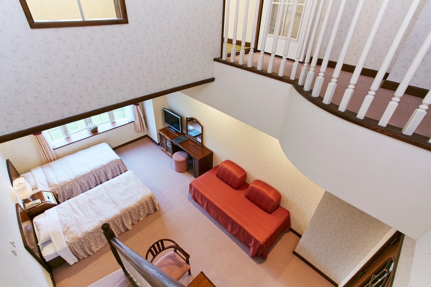 Maisonette Family Room photo 2