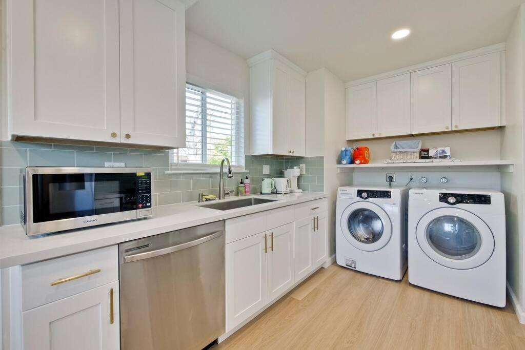 Two-Bedroom House photo 2