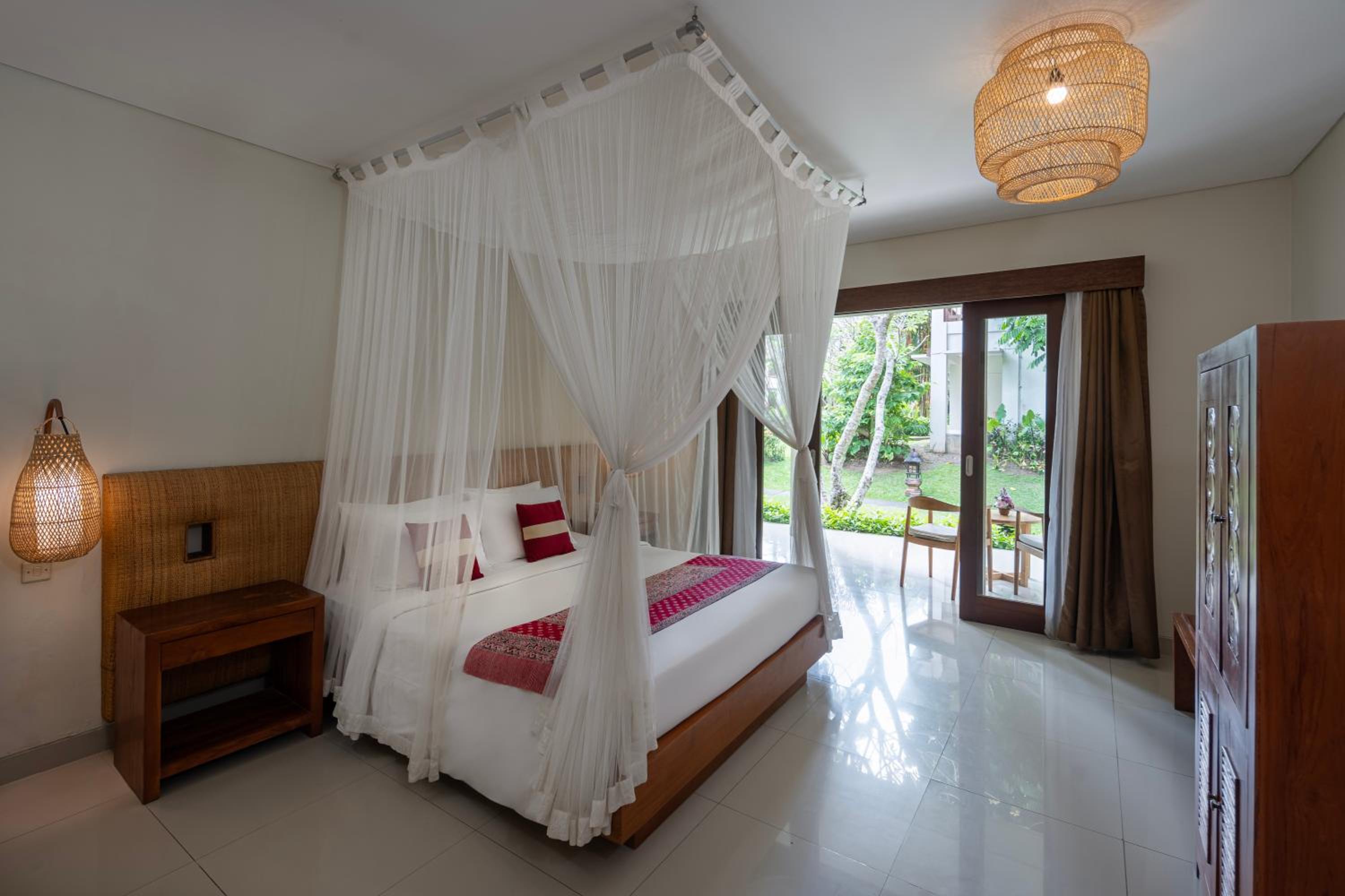 Deluxe Double or Twin Room - Photo 10