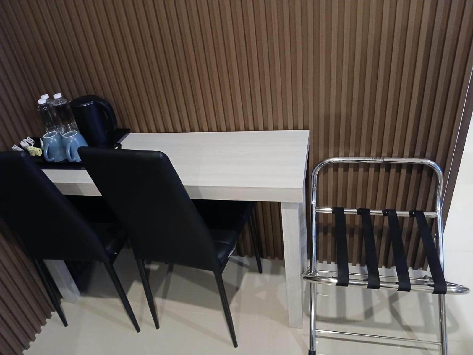 Deluxe Suite - Photo 12