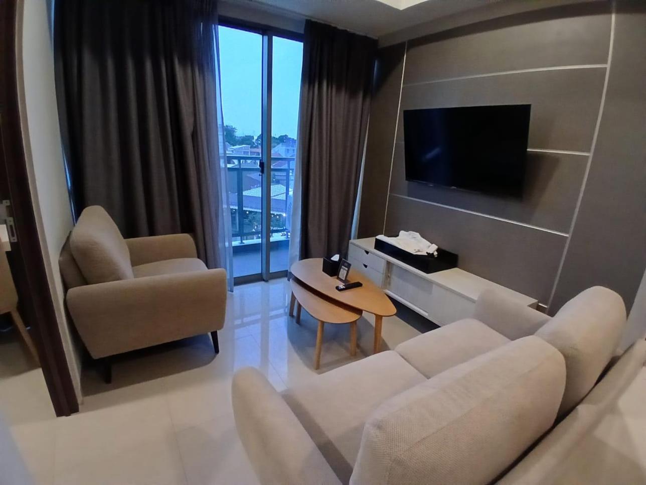 Deluxe Suite - Photo 5
