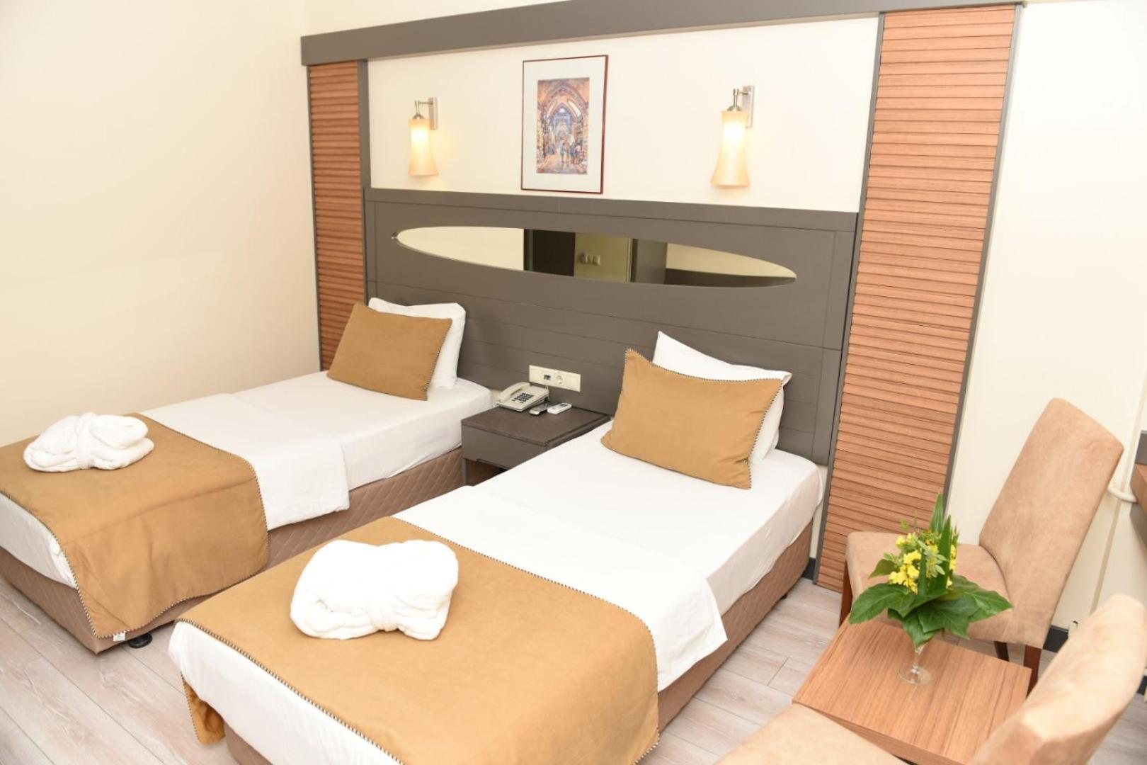 Double Room - Photo 3