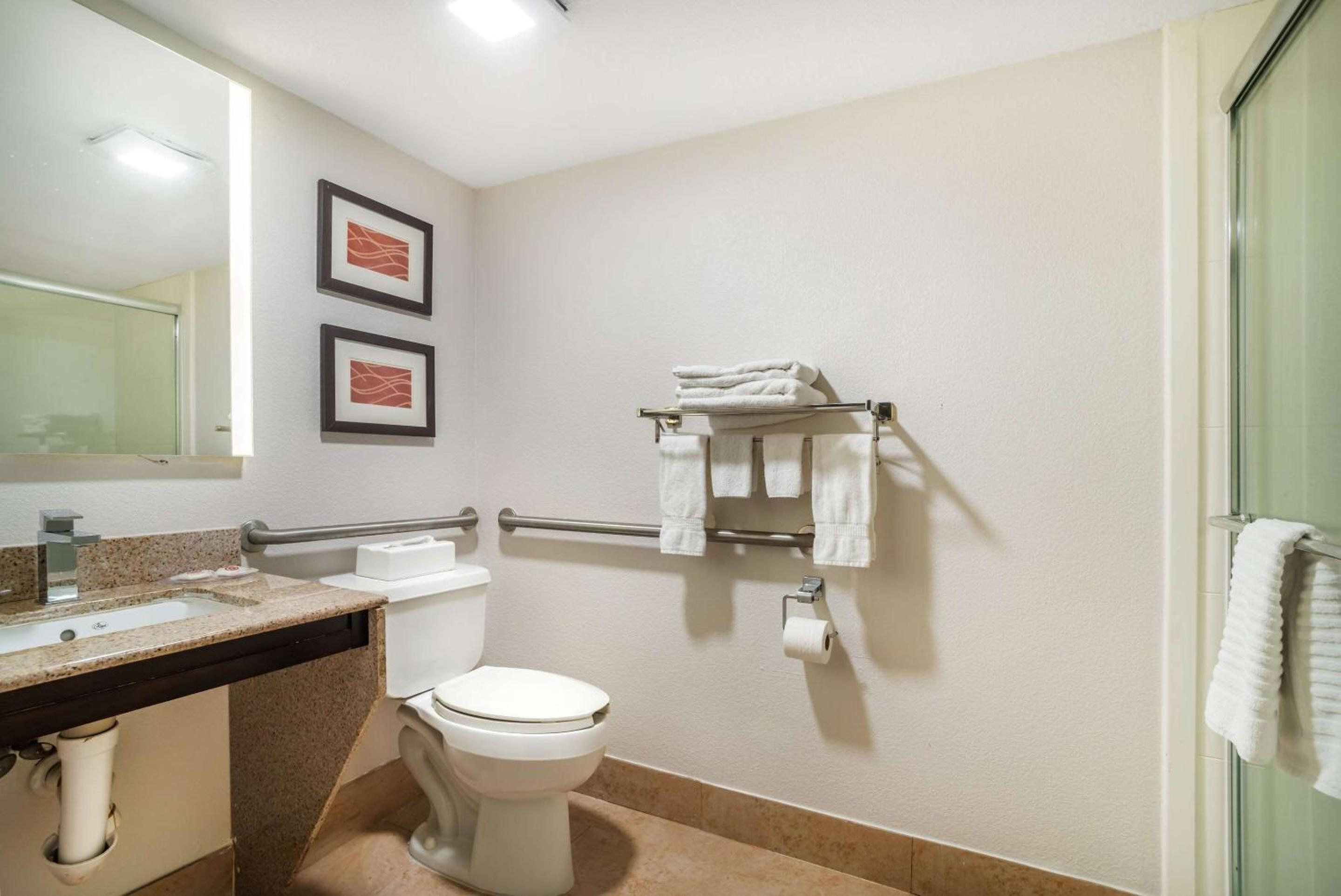 King Room - Disability Access/Non-Smoking - Photo 2