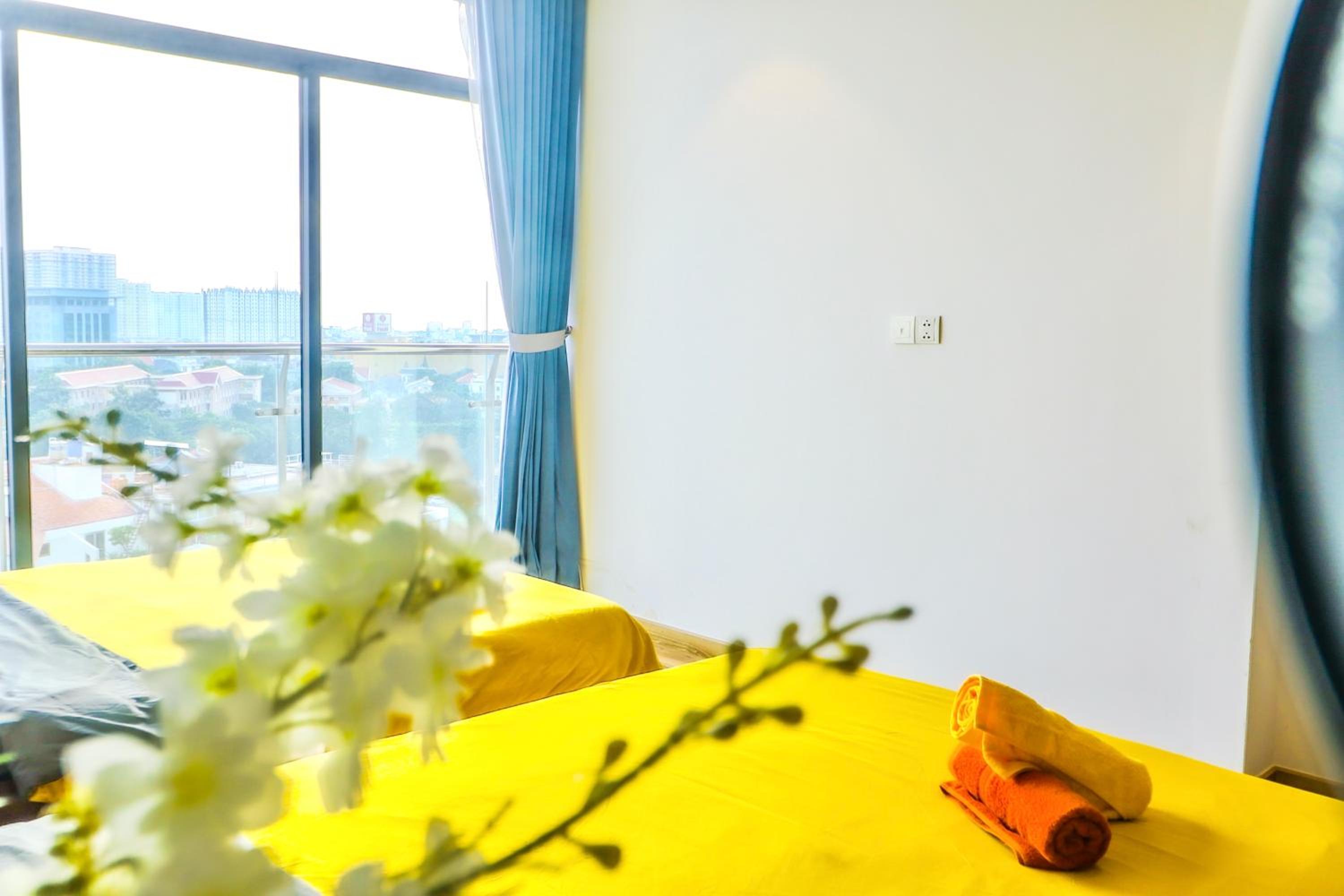 One-Bedroom Apartment - Photo 28