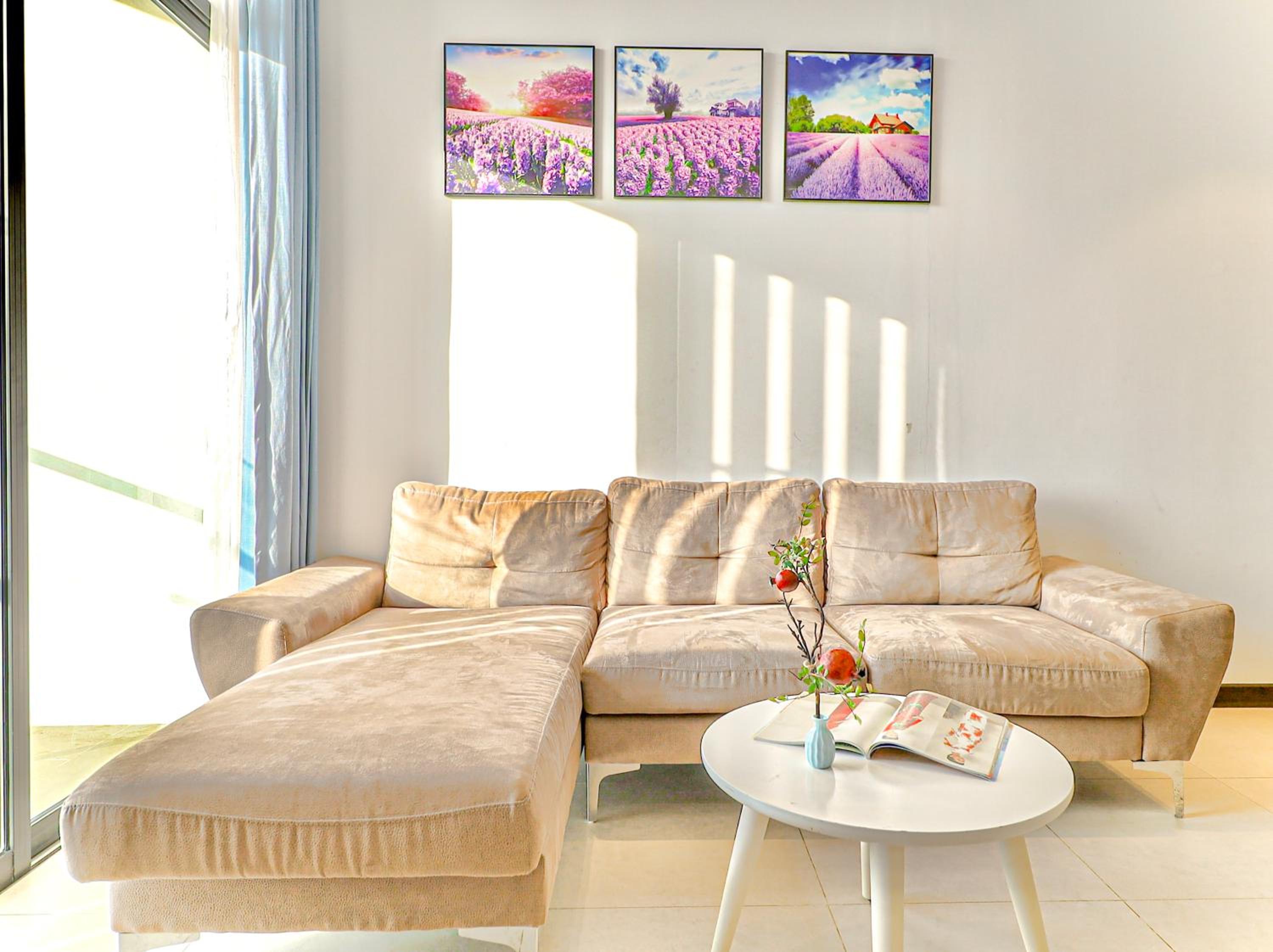 One-Bedroom Apartment - Photo 9