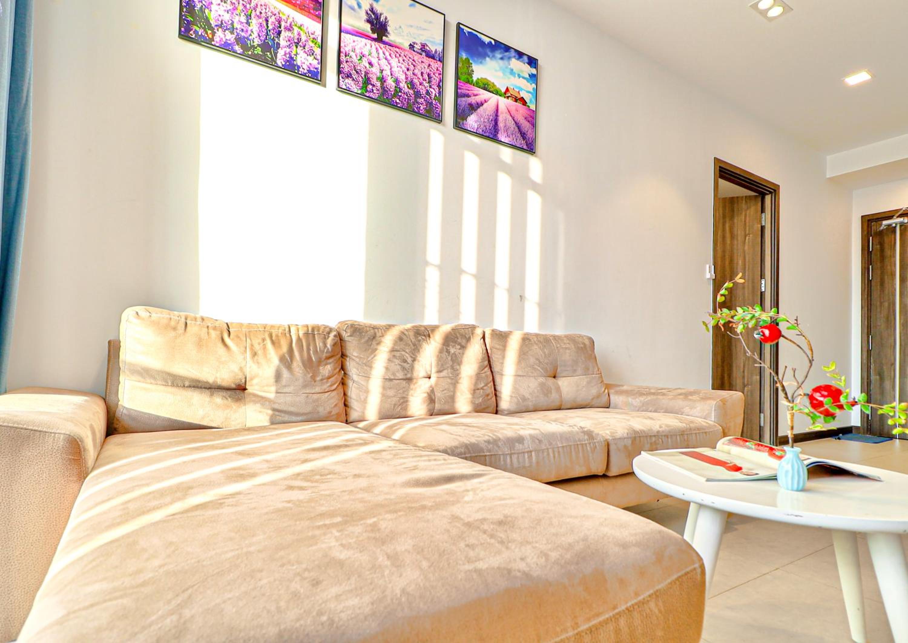 One-Bedroom Apartment - Photo 7
