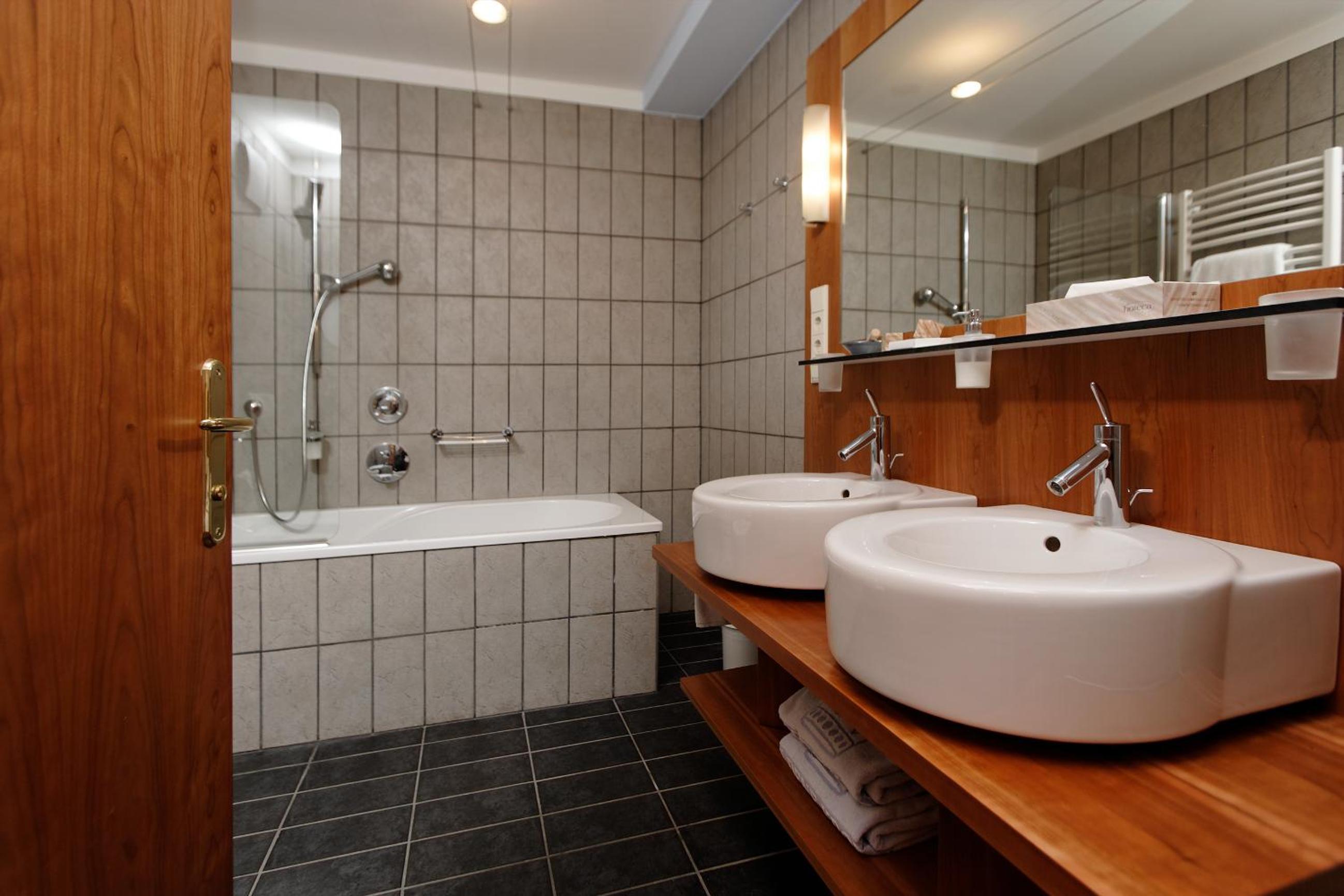 Classic Double or Twin Room - Photo 2