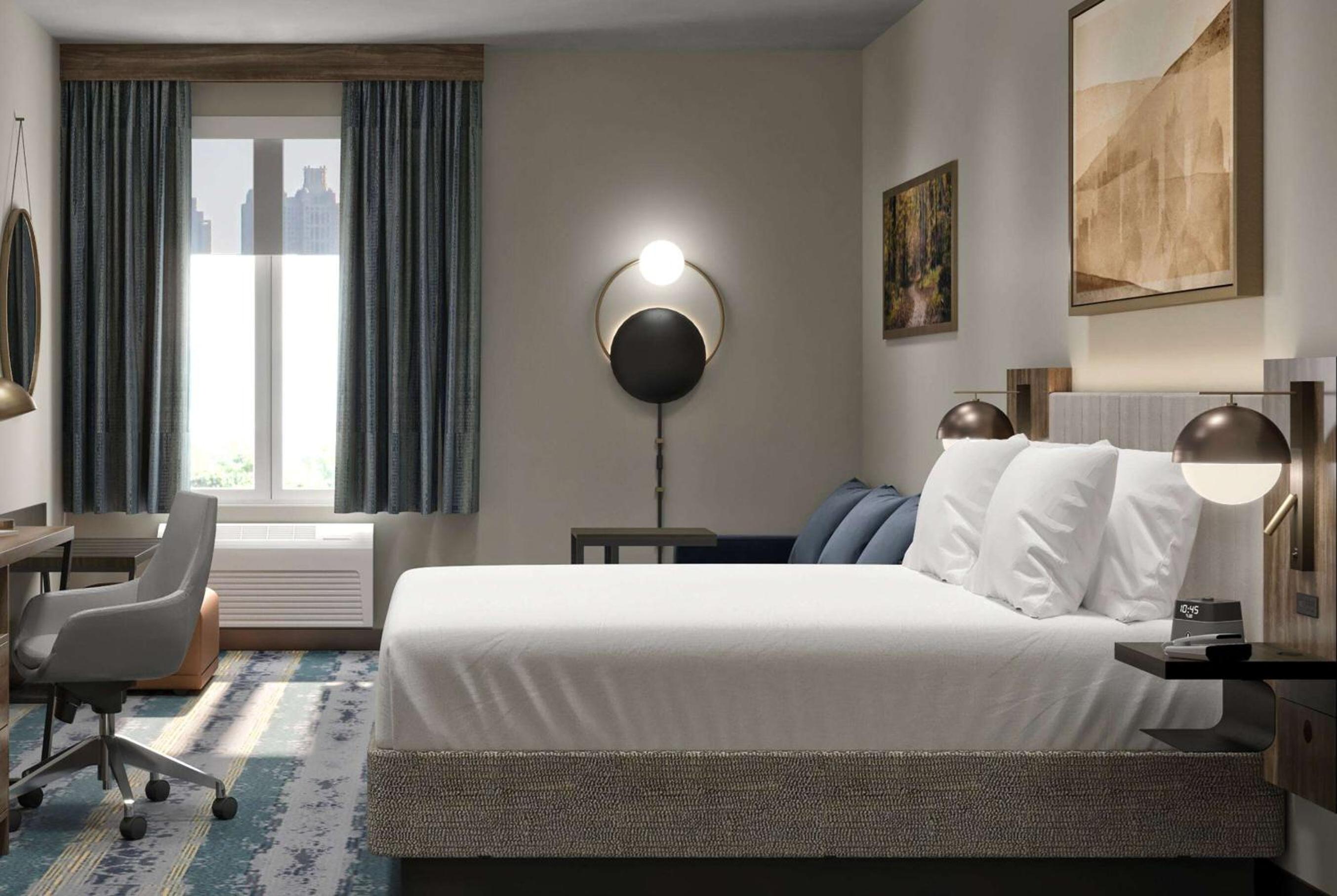 Deluxe King Room with Bathtub - Non-Smoking - Photo 1