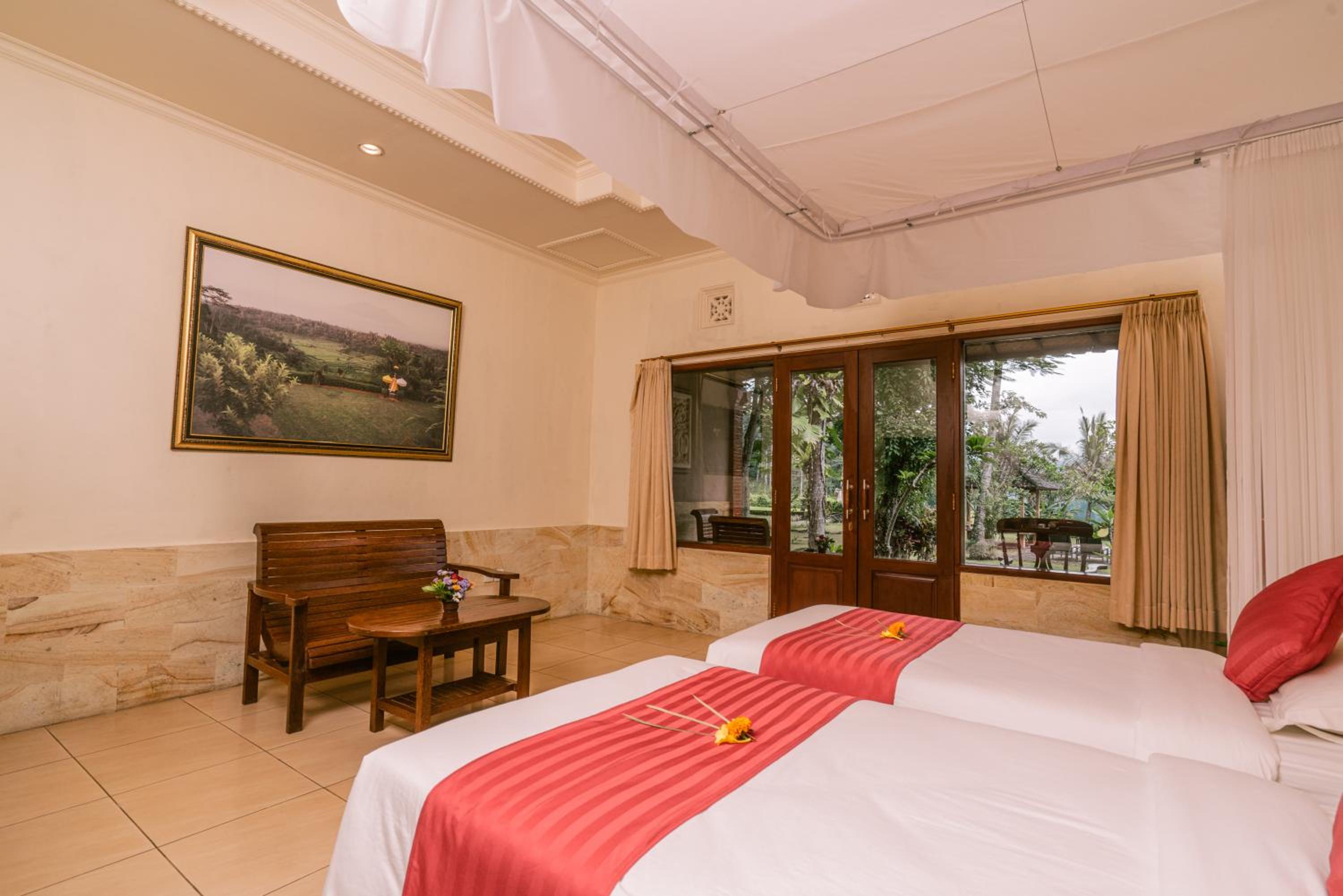 Double or Twin Room with Mountain View - Photo 1