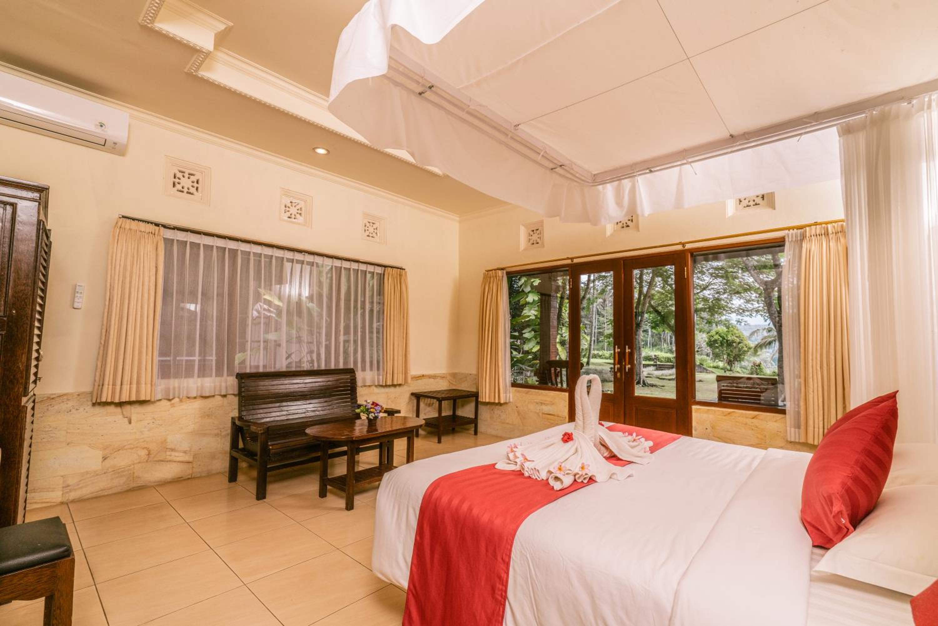 Double or Twin Room with Mountain View - Photo 21