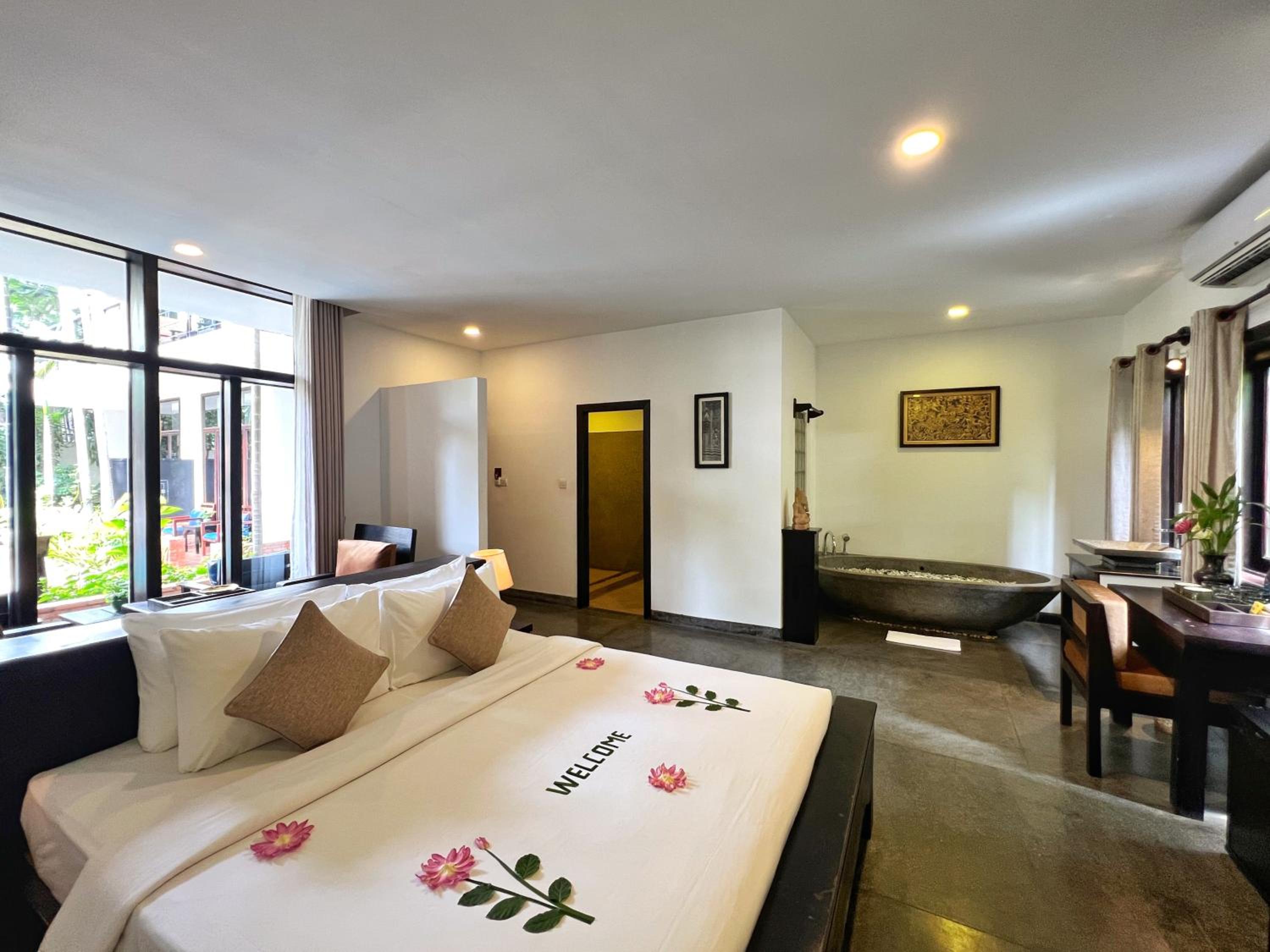 Deluxe Double Pool Access with Balcony - Photo 1