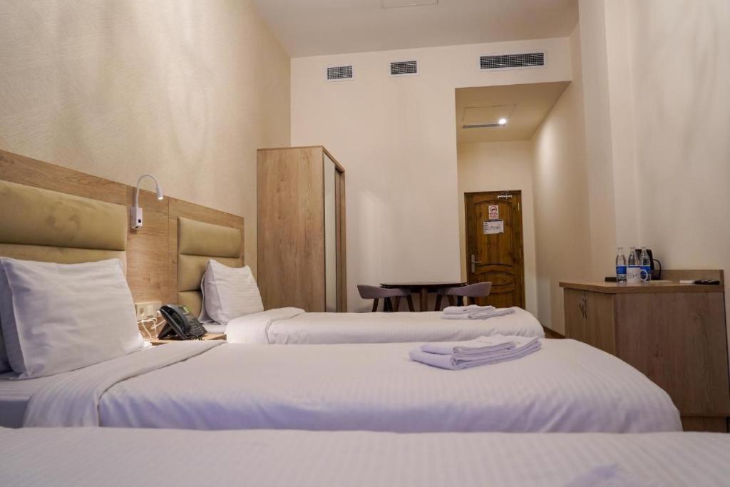 Triple Room with Private Bathroom