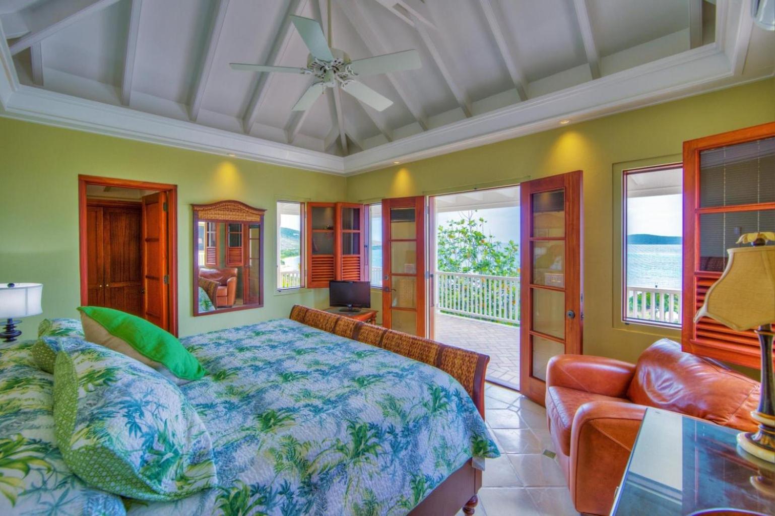 Three-Bedroom Villa photo 3