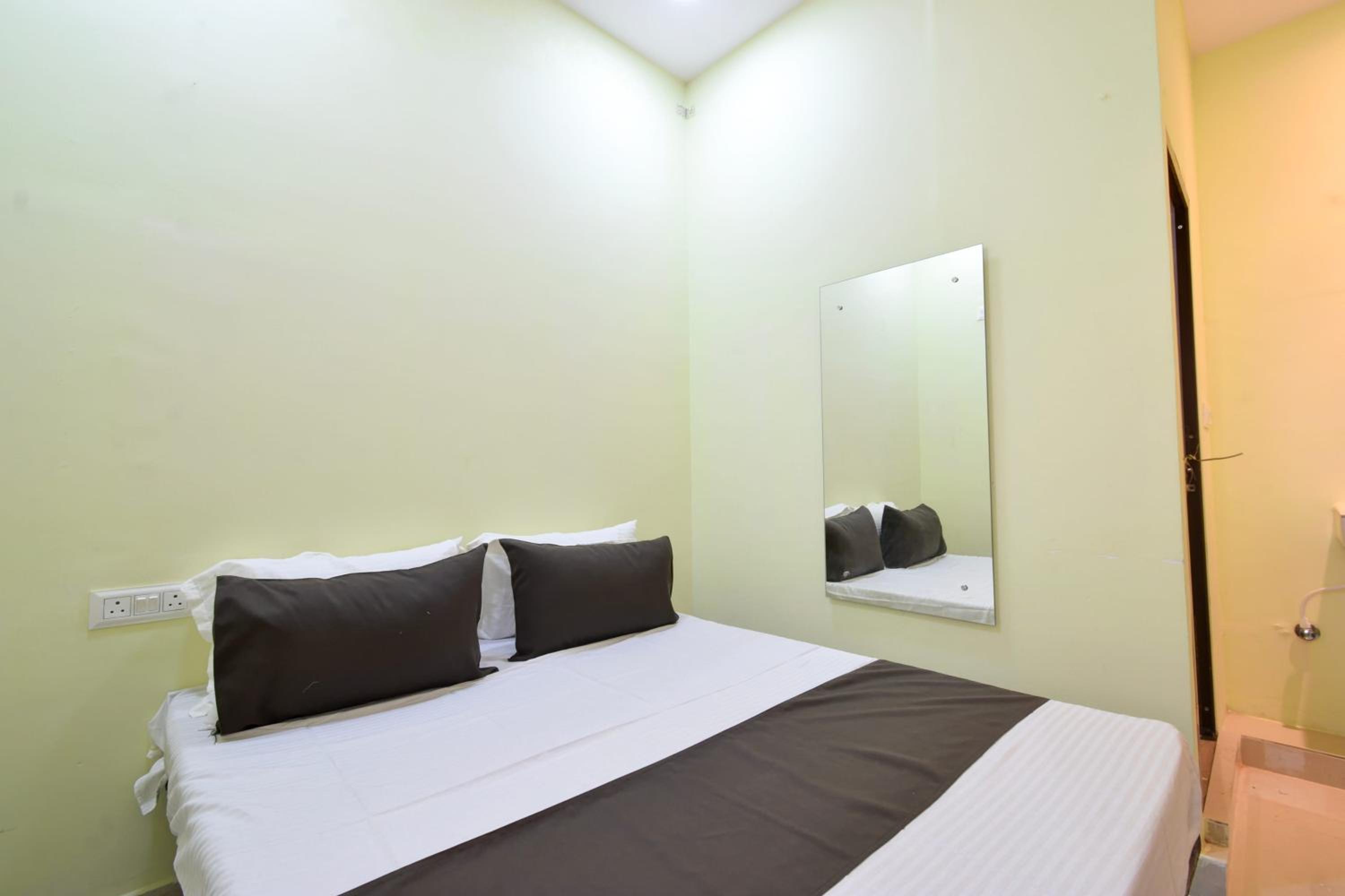 Standard Double Room photo 2