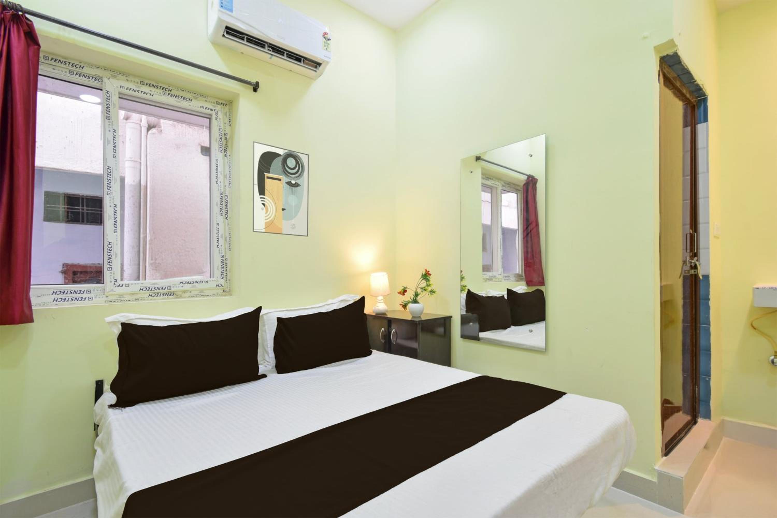 Standard Double Room photo 3