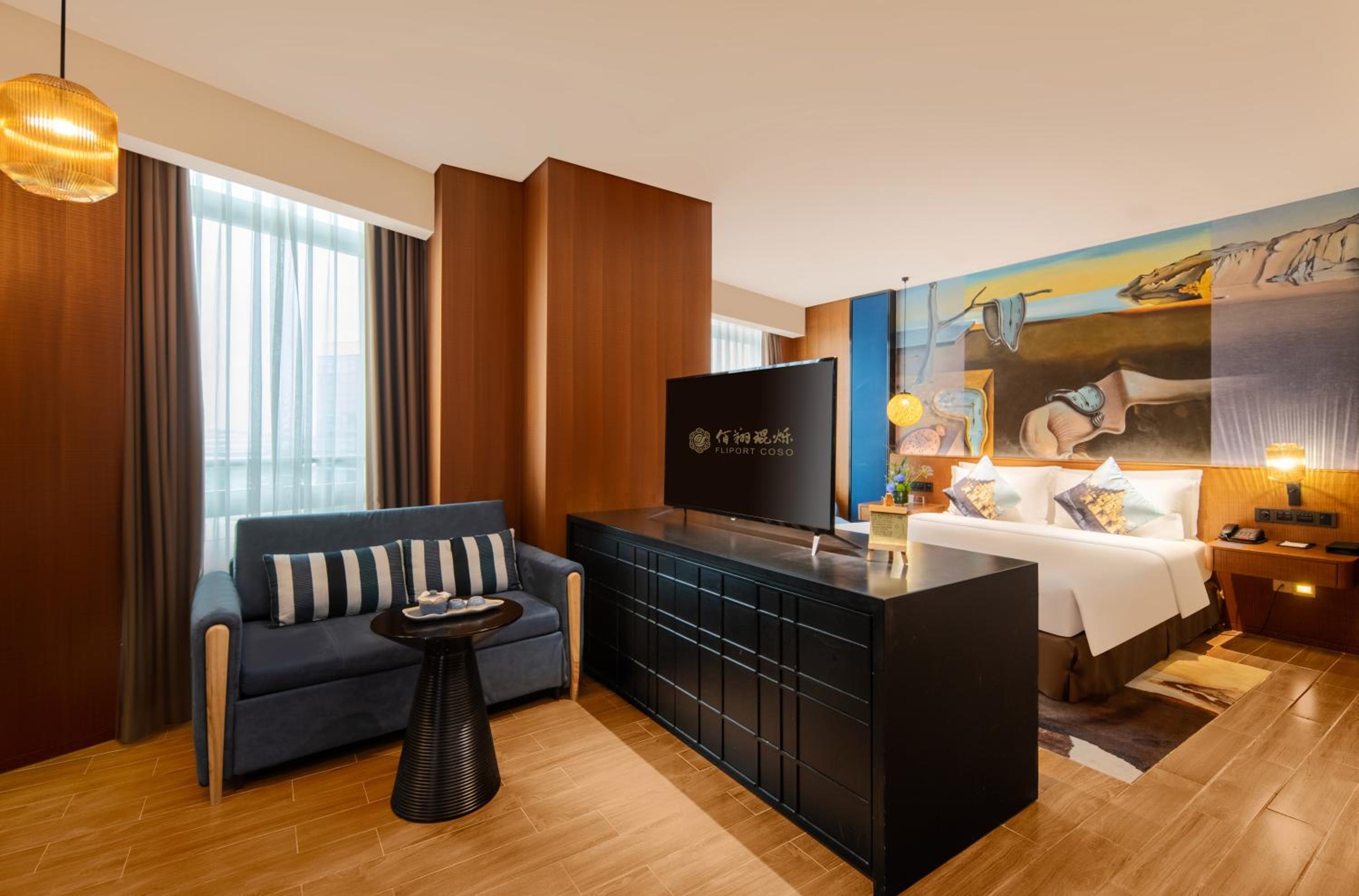 Suite with City View