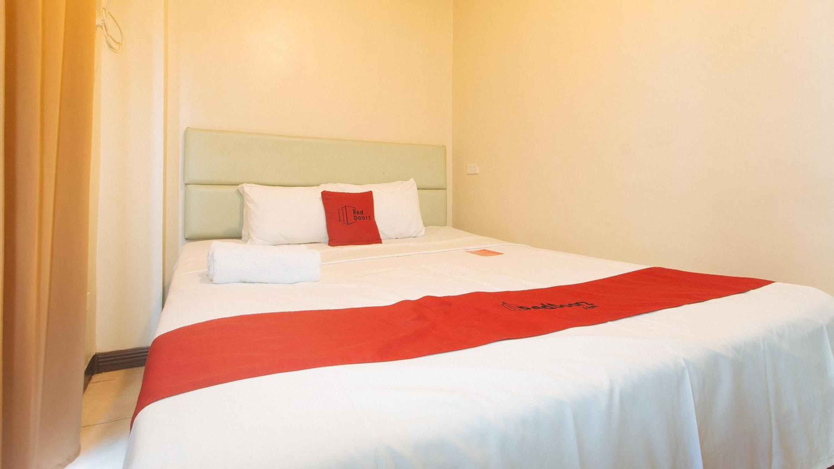 Standard Double Room - Photo 4