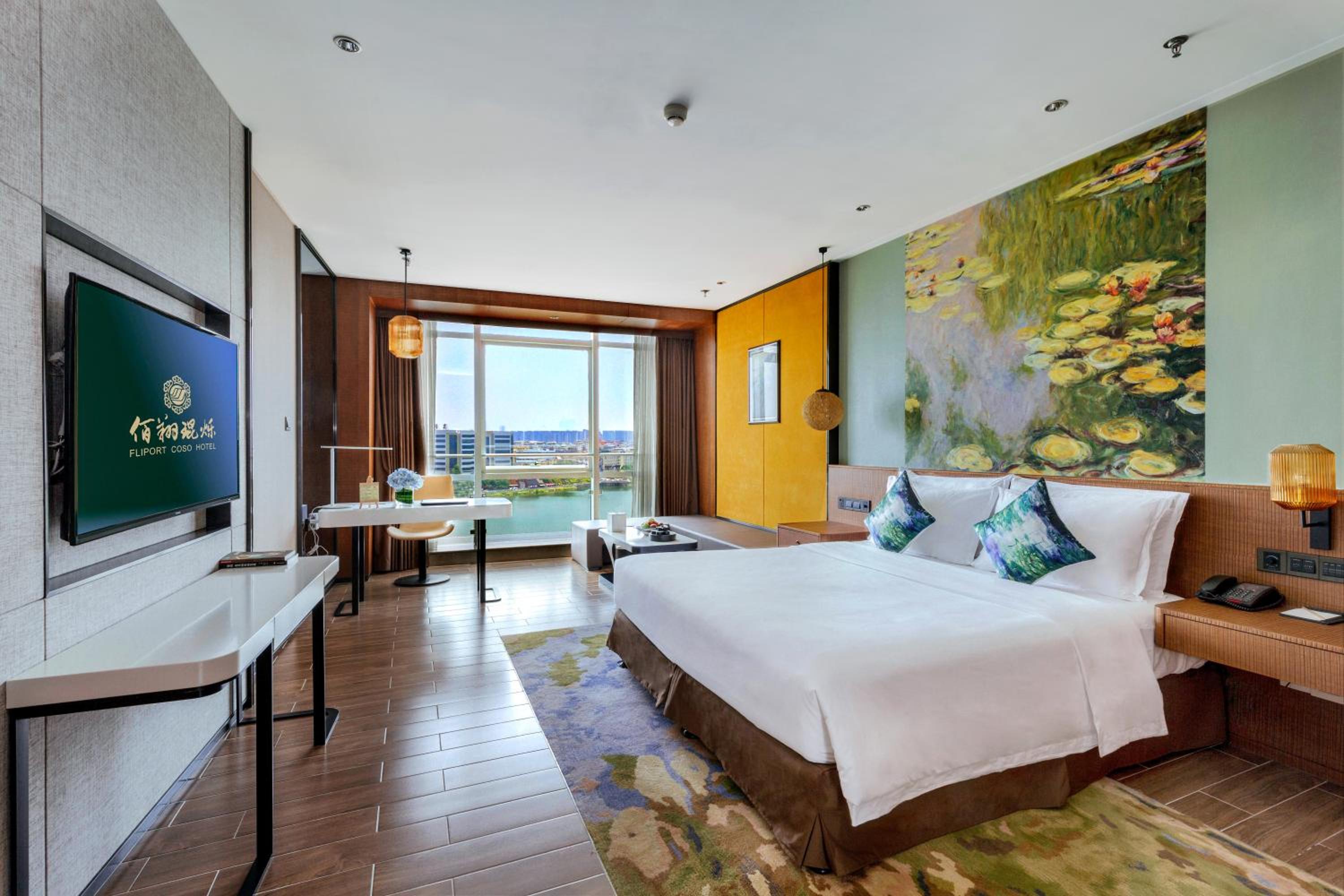 Deluxe King Room