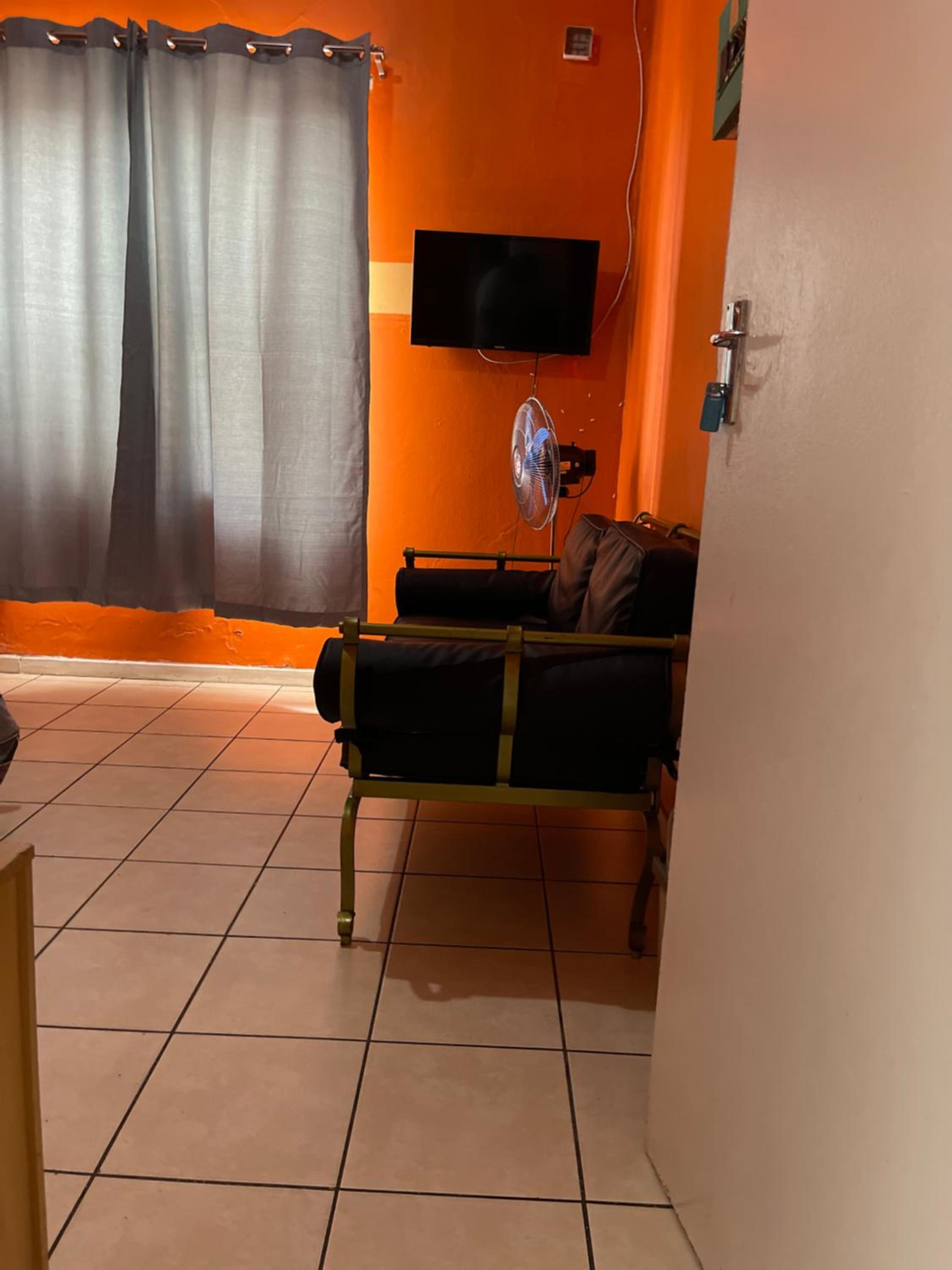 Budget Double Room photo 1