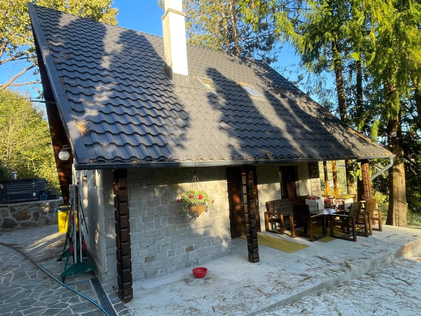 Three-Bedroom Chalet photo 2