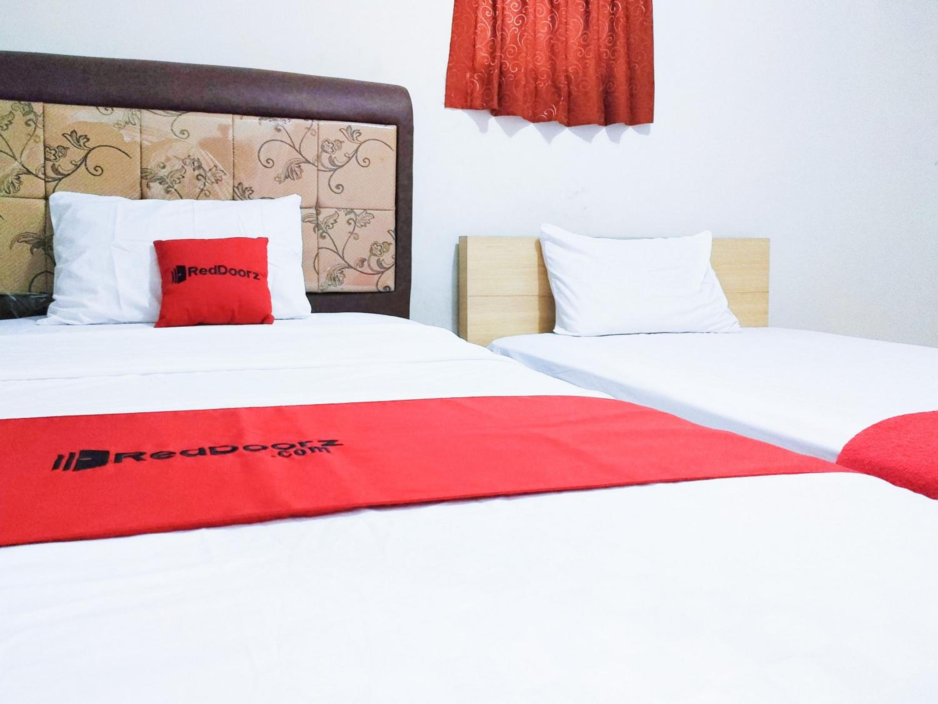 Deluxe Twin Room - Photo 7
