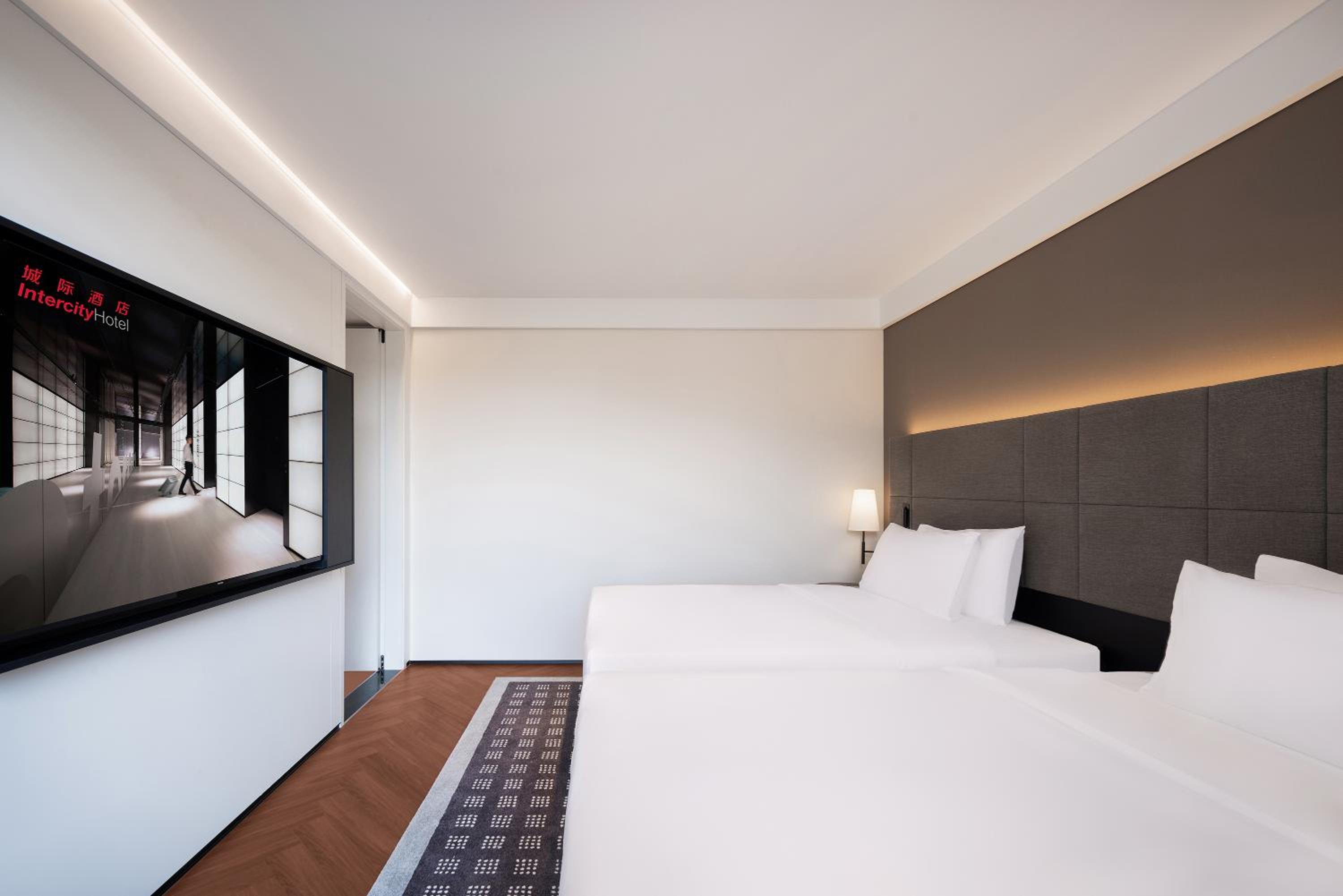 Deluxe Twin Room photo 2