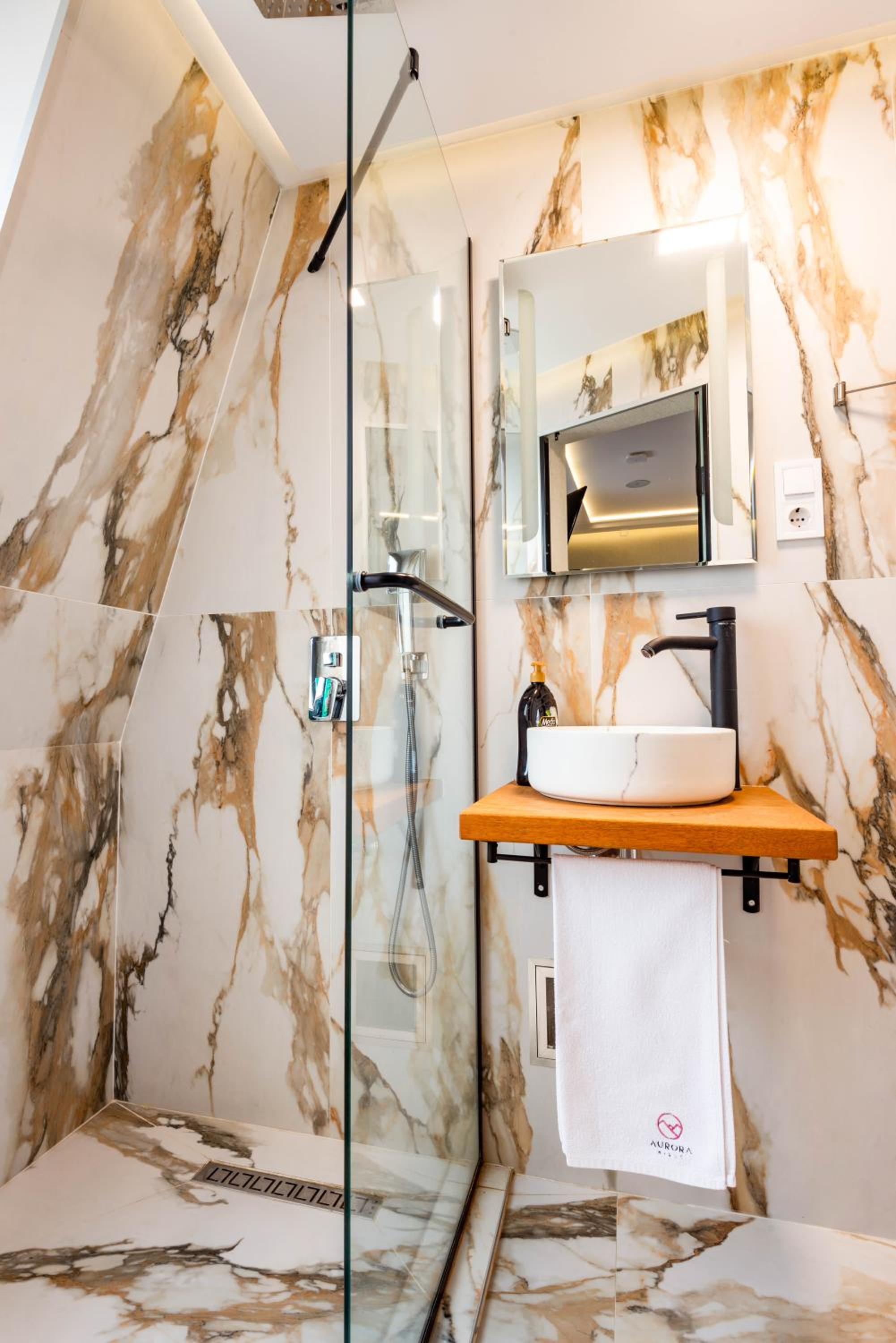 Double Room - Photo 2